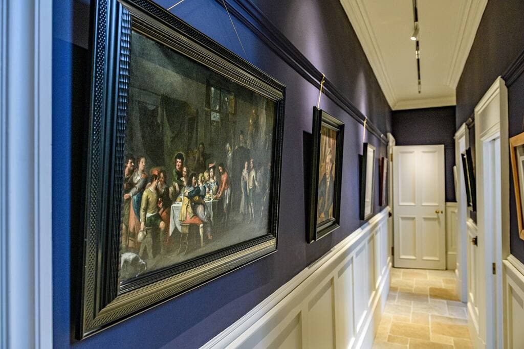 The picture corridor with family and historical paintings