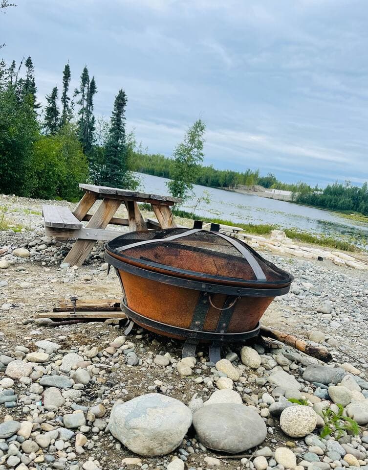 Outdoor fire pit and picnic table. 