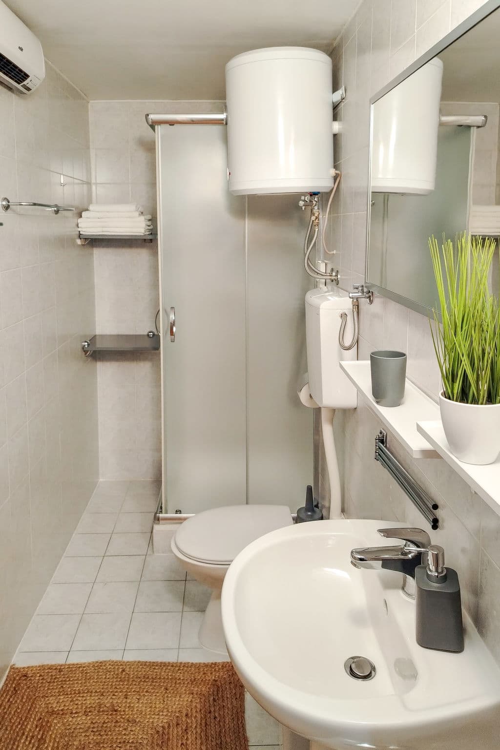 Bathroom / Wellness