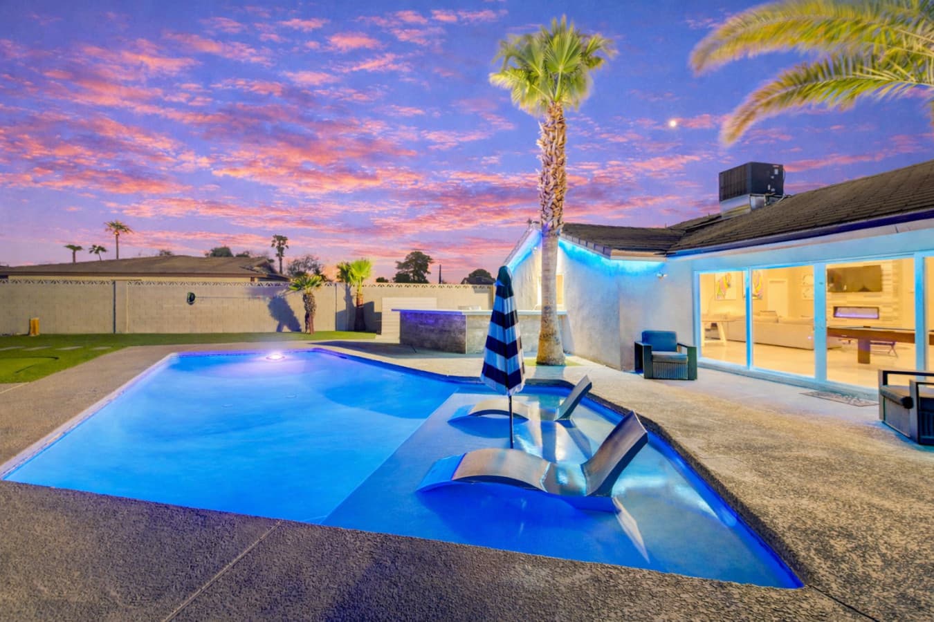 One of a Kind with Private Pool, Spa, Volleyball, Game Room, Life size Chess