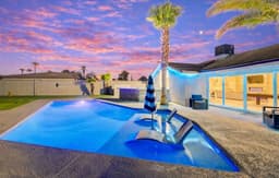 One of a Kind with Private Pool, Spa, Volleyball, Game Room, Life size Chess