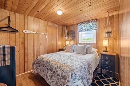 Bedroom one - queen_1674582781