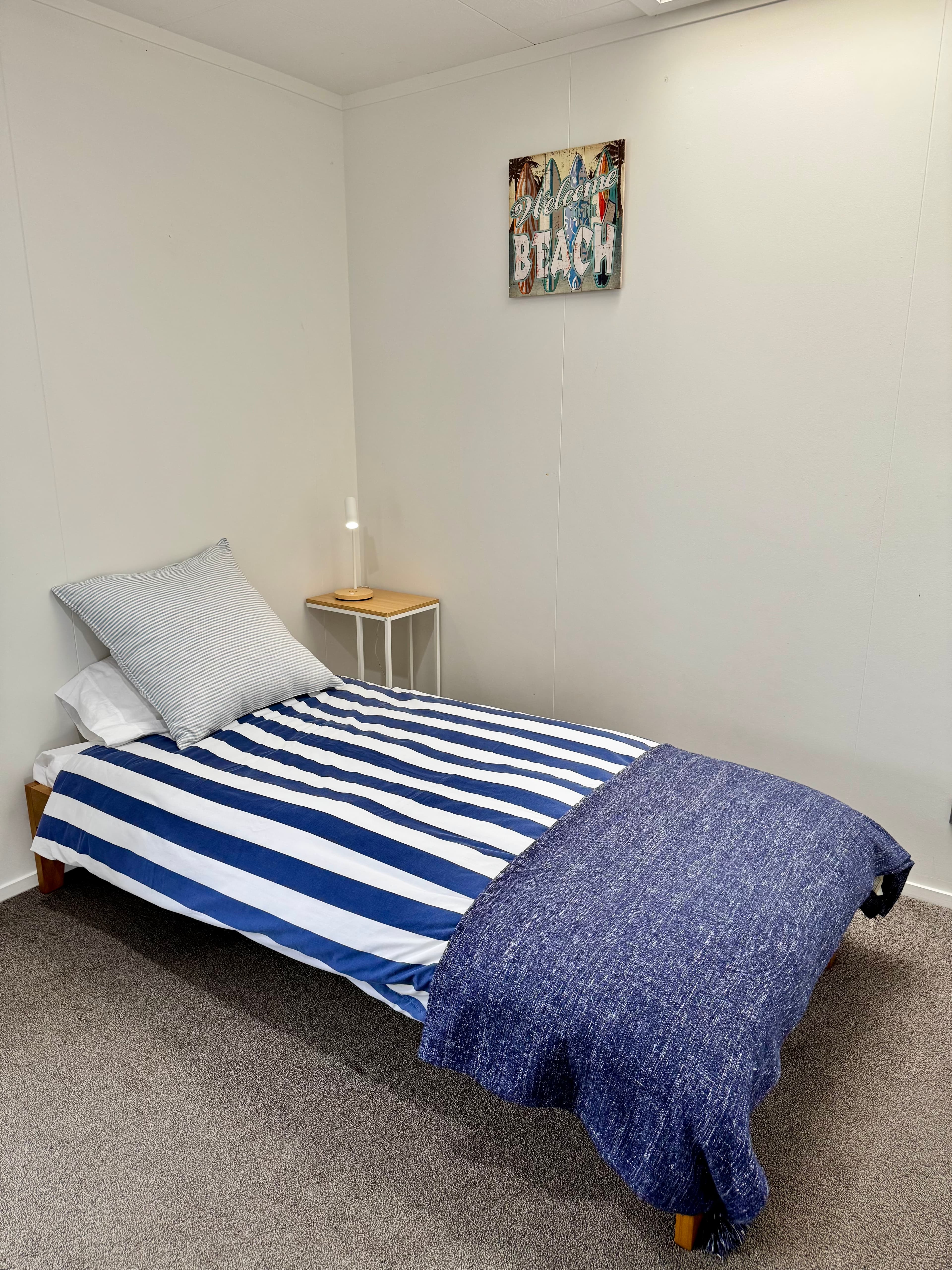 Single Bedroom bed
