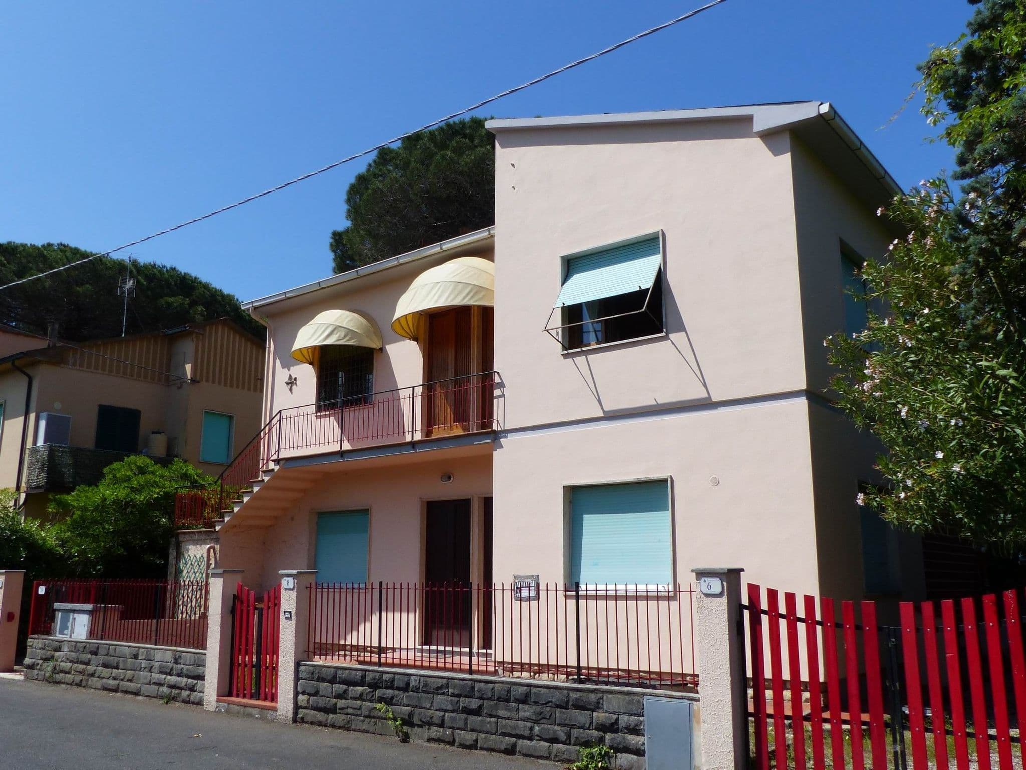 Gallery Image 13