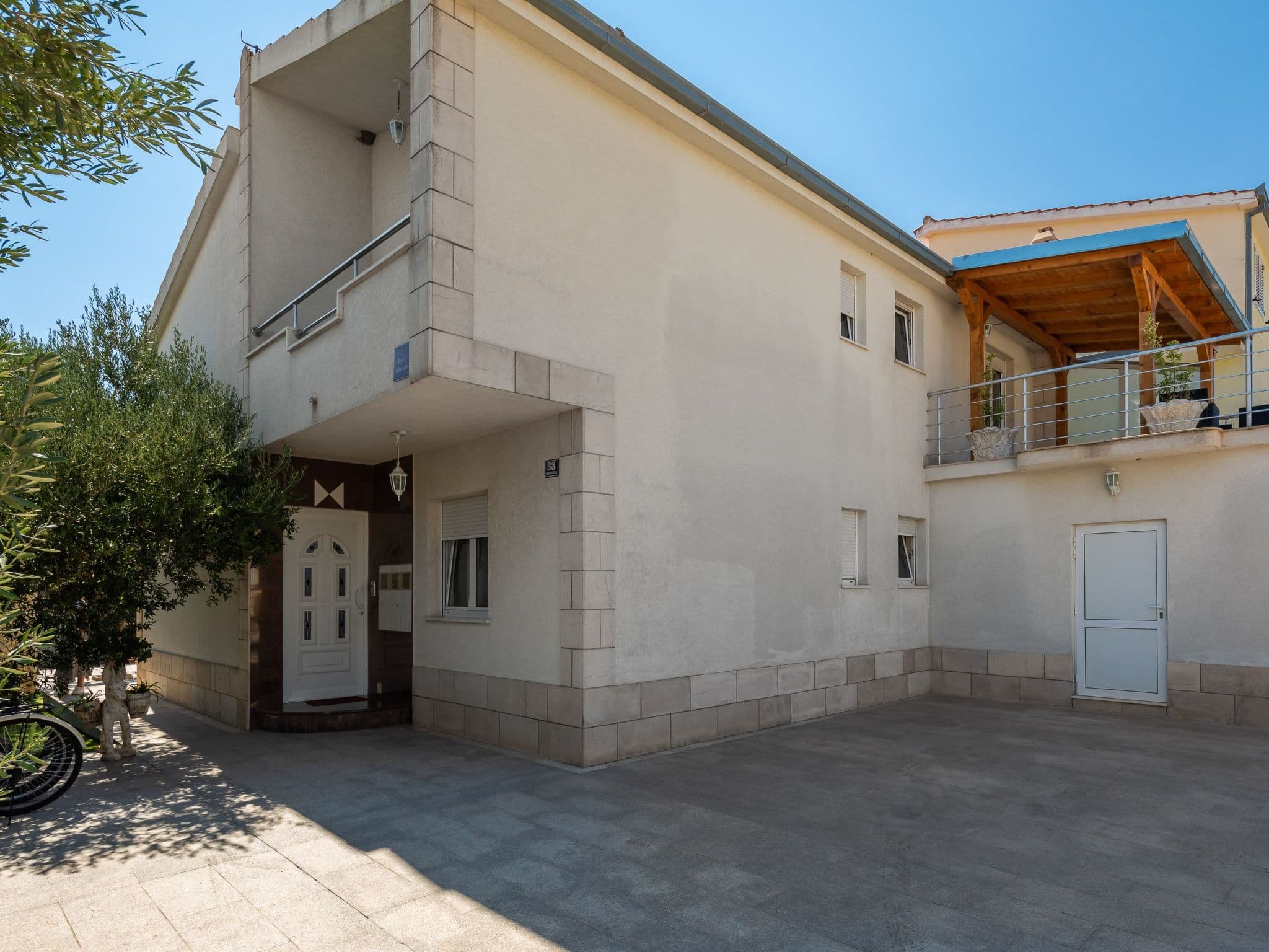 Gallery Image 26