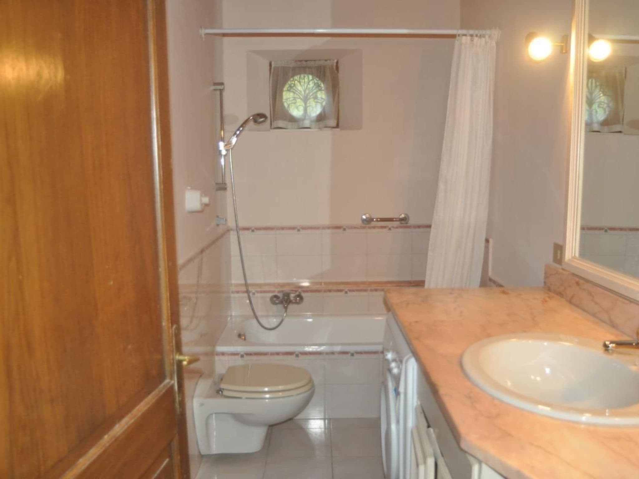Gallery Image 14