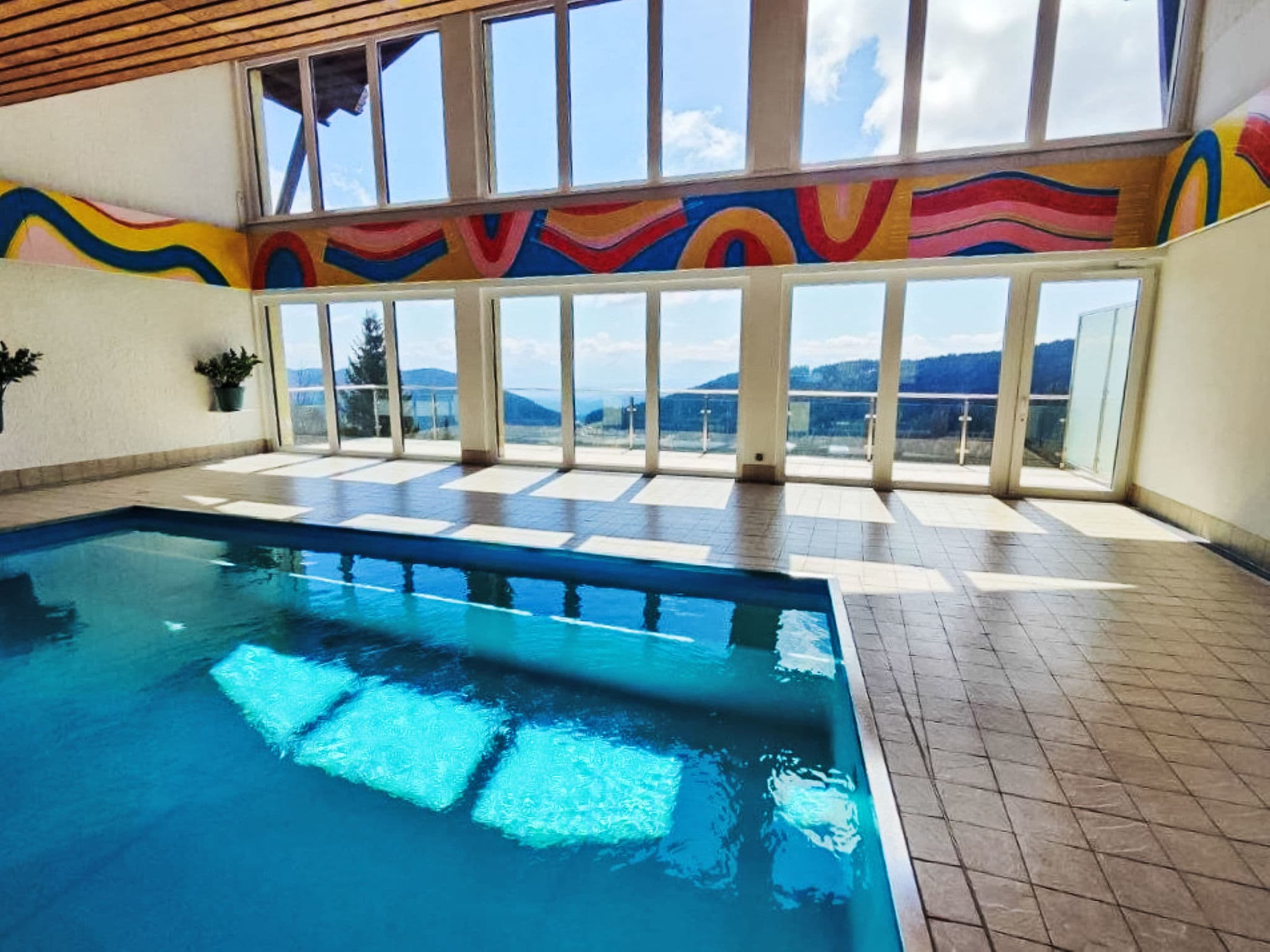 Pool Indoor