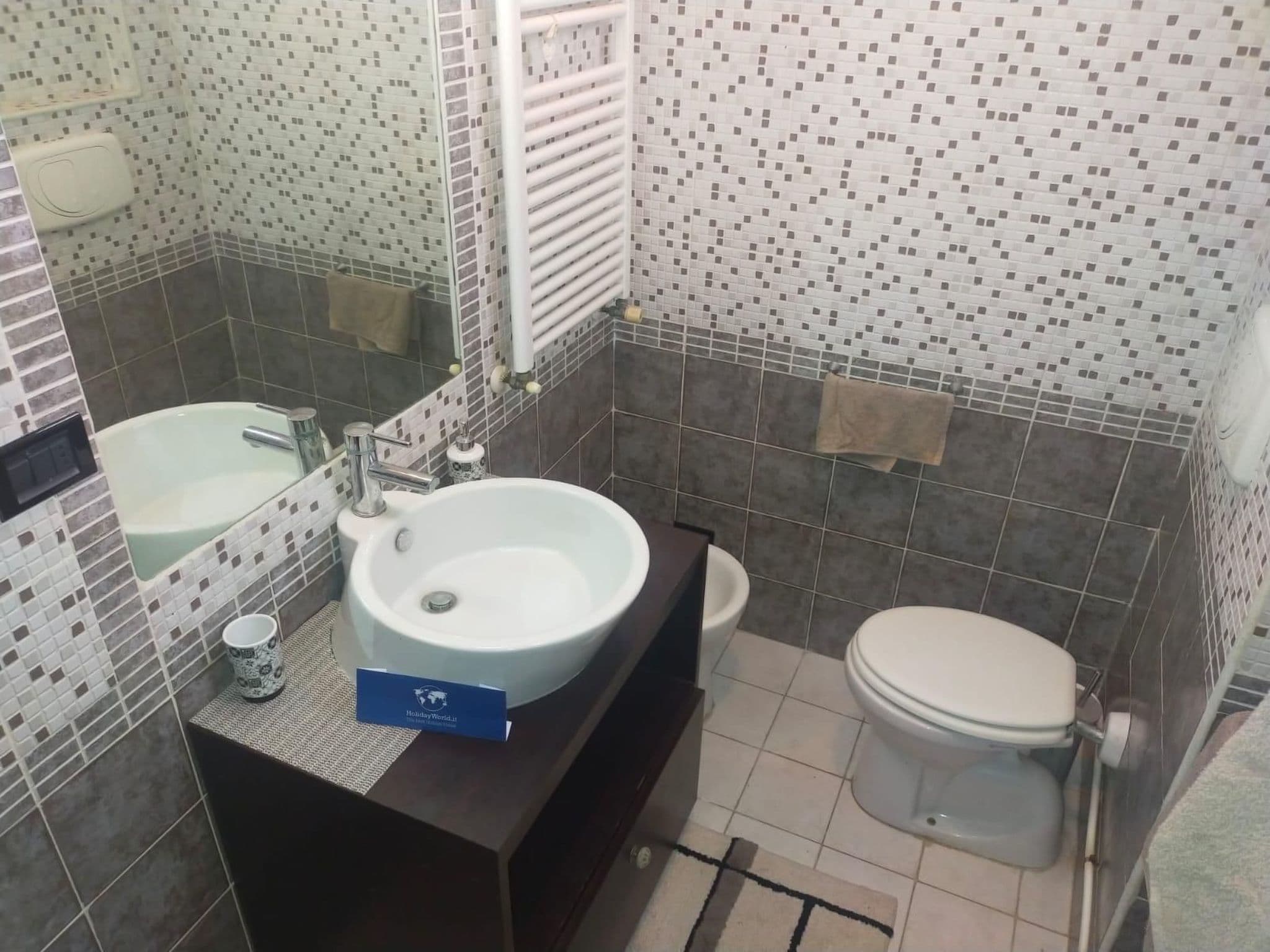 Gallery Image 17