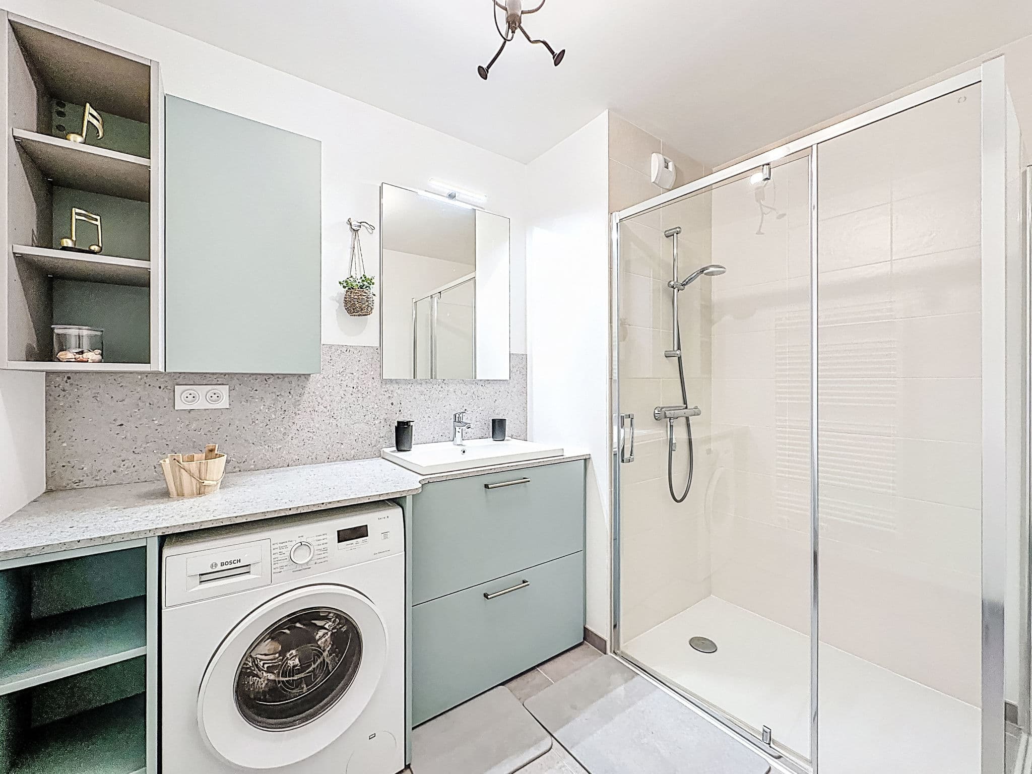Bathroom / Wellness