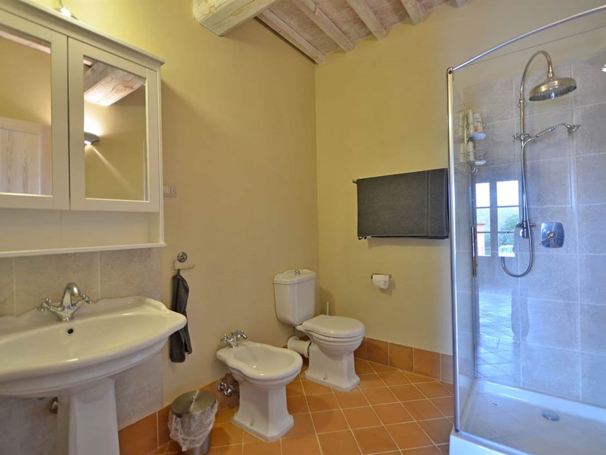 Bathroom / Wellness