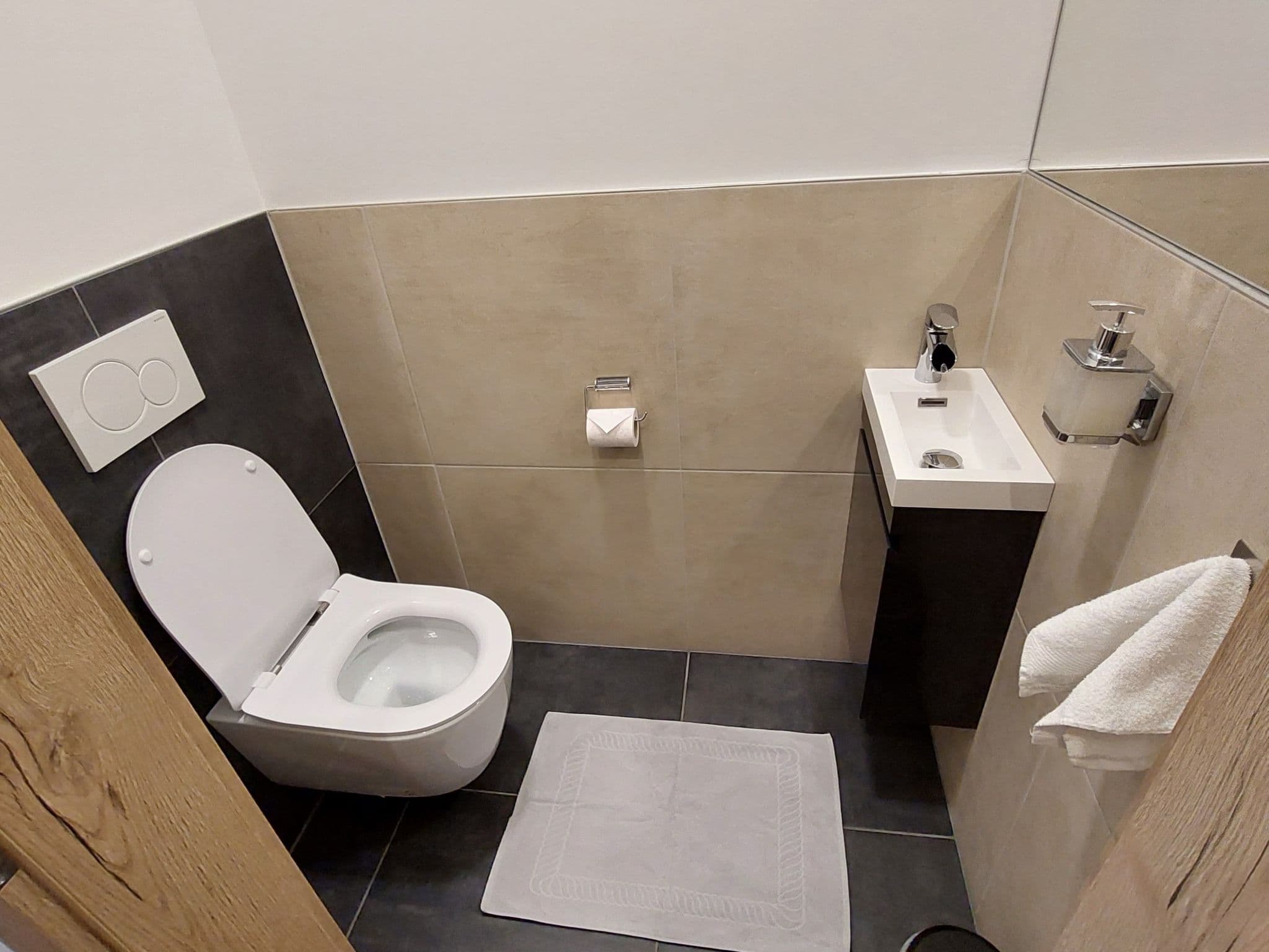 Bathroom / Wellness