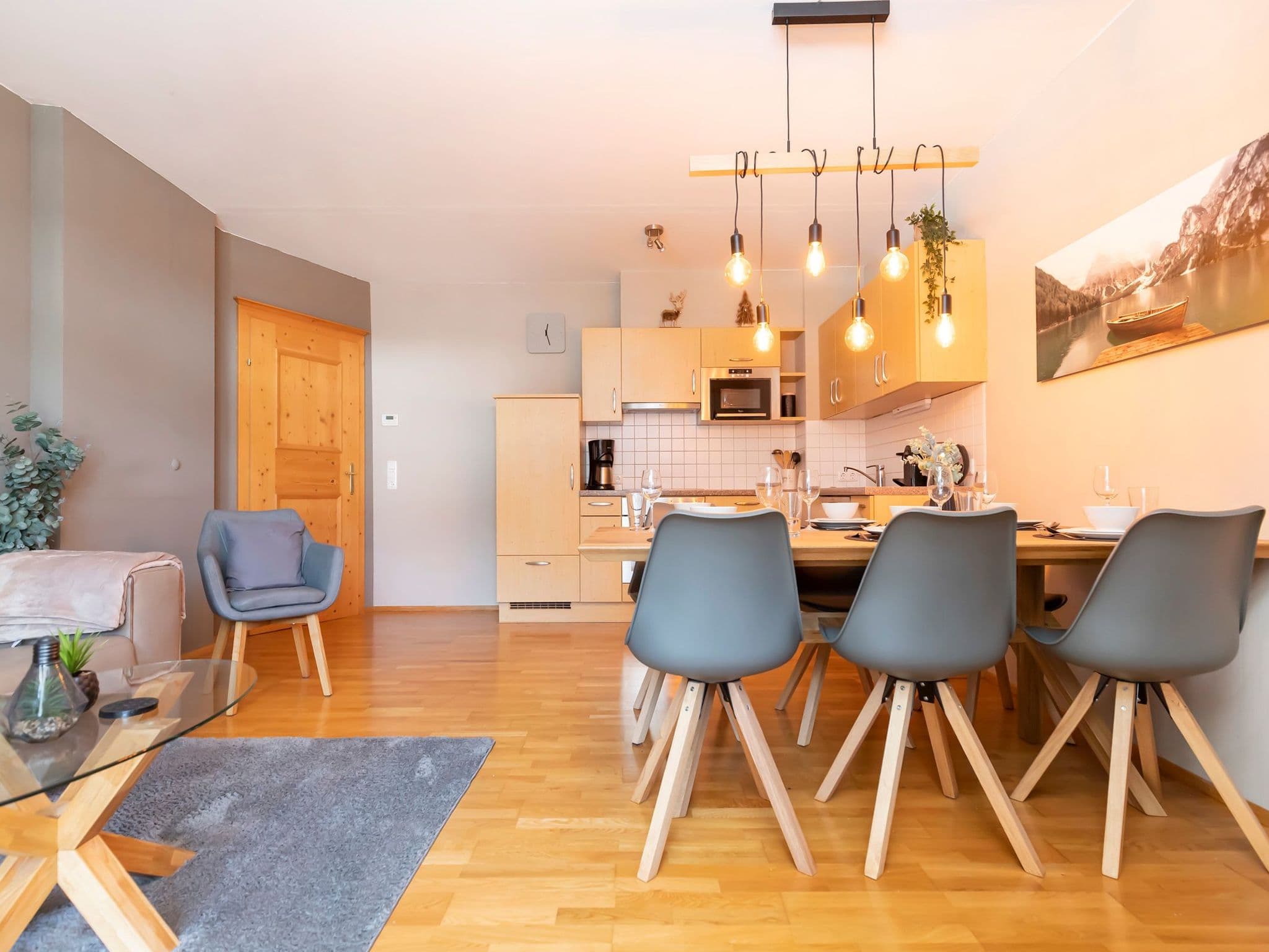 Kitchen / Dining Room