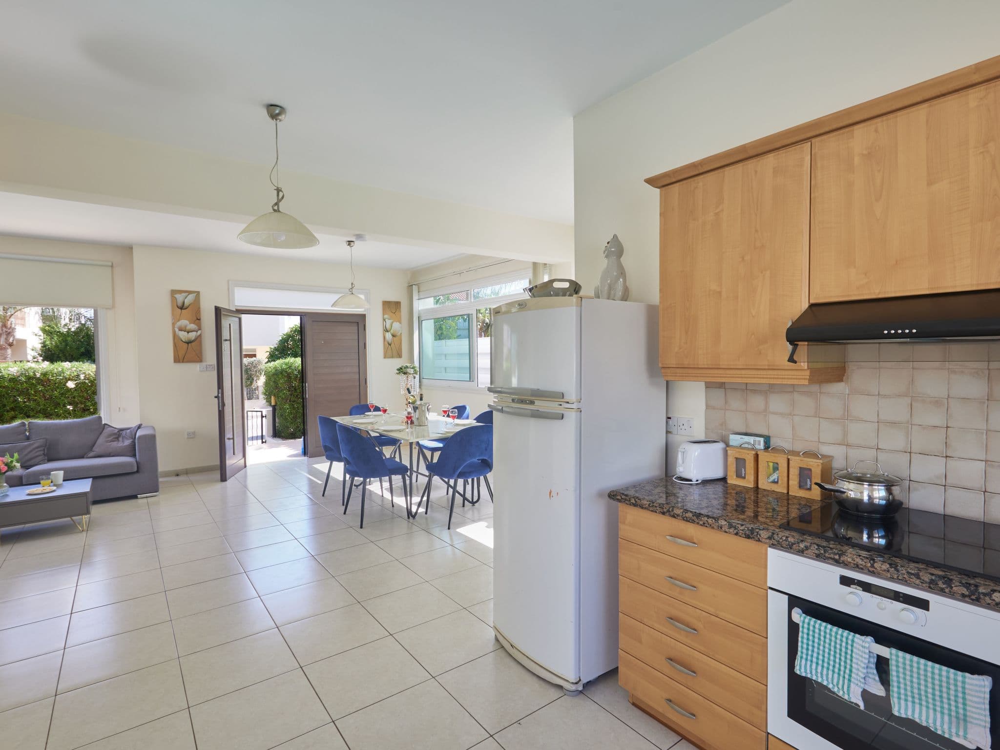 Kitchen / Dining Room