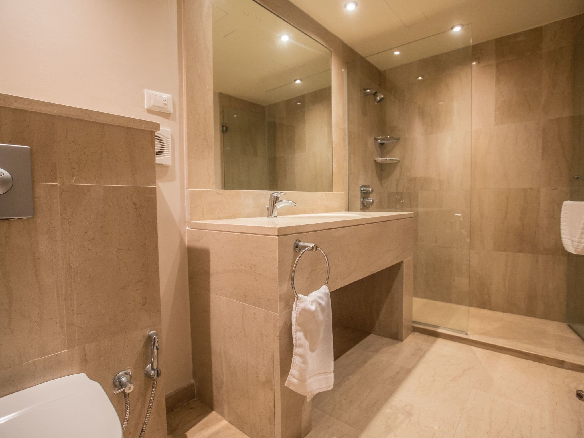 Bathroom / Wellness