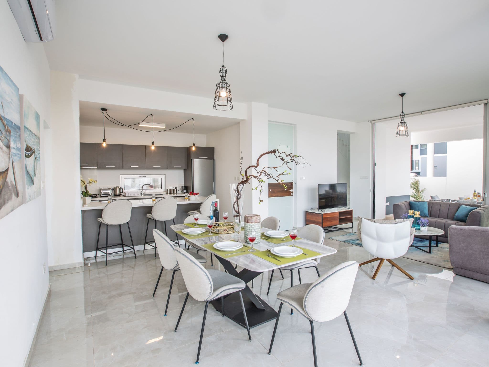 Kitchen / Dining Room