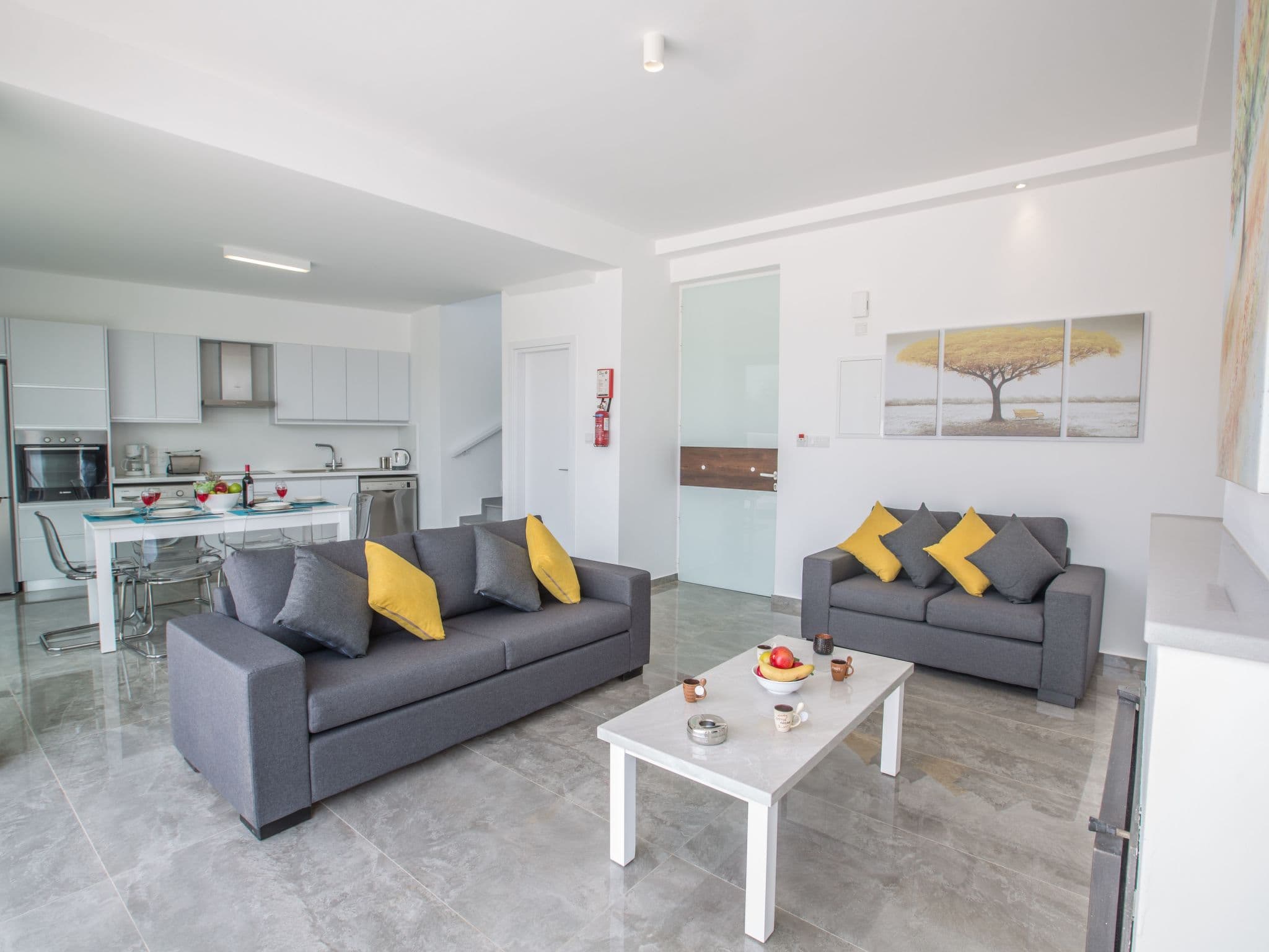 Kitchen / Dining Room