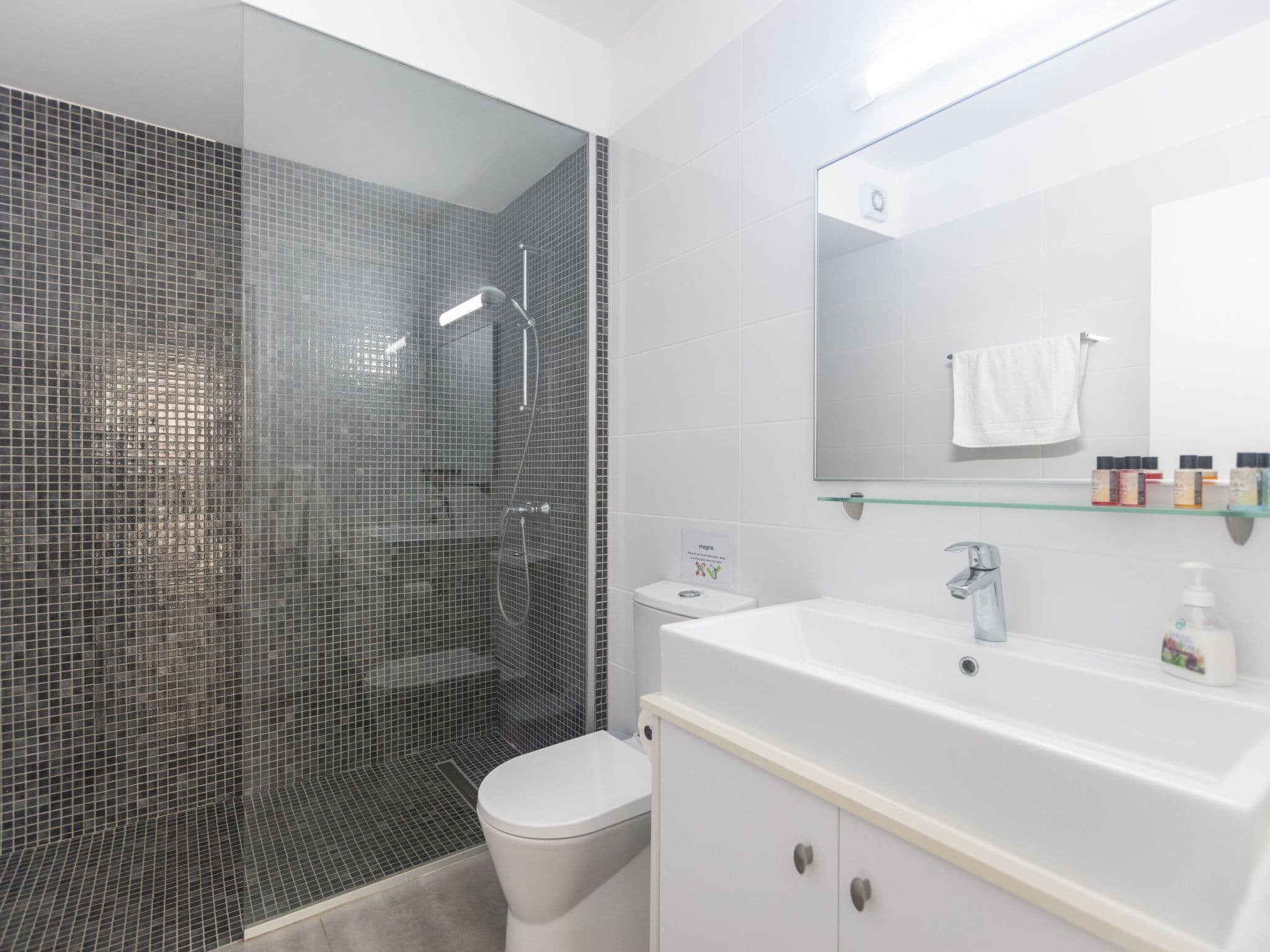 Bathroom / Wellness