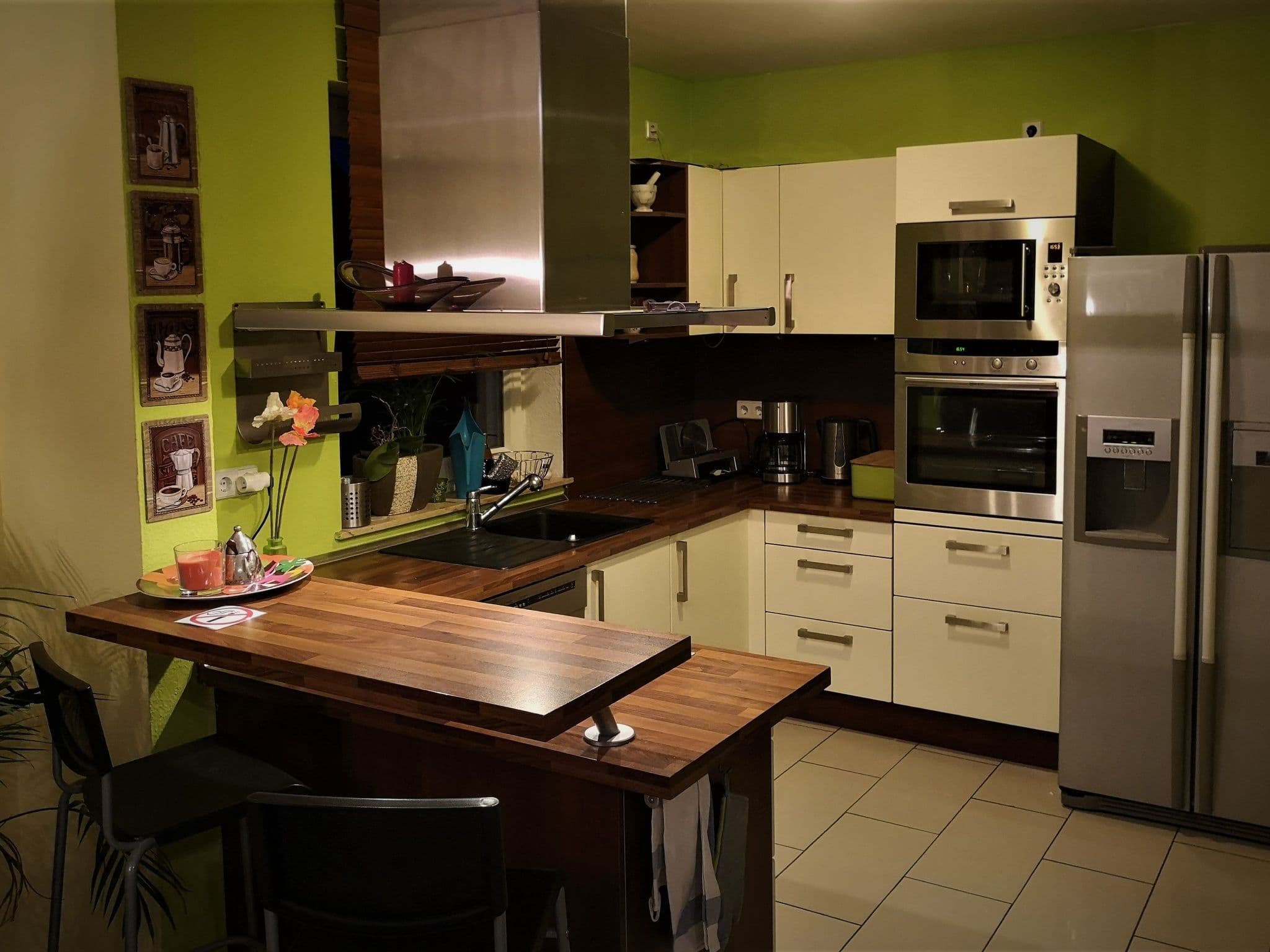 Kitchen / Dining Room