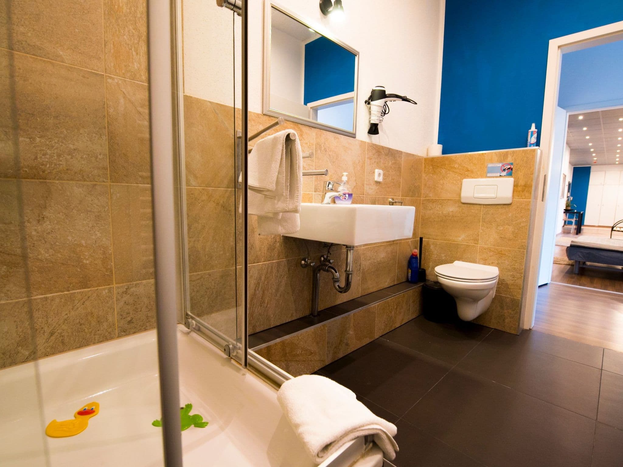 Bathroom / Wellness
