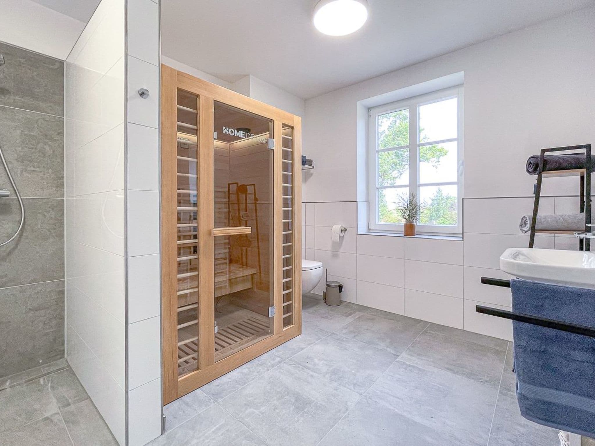 Bathroom / Wellness