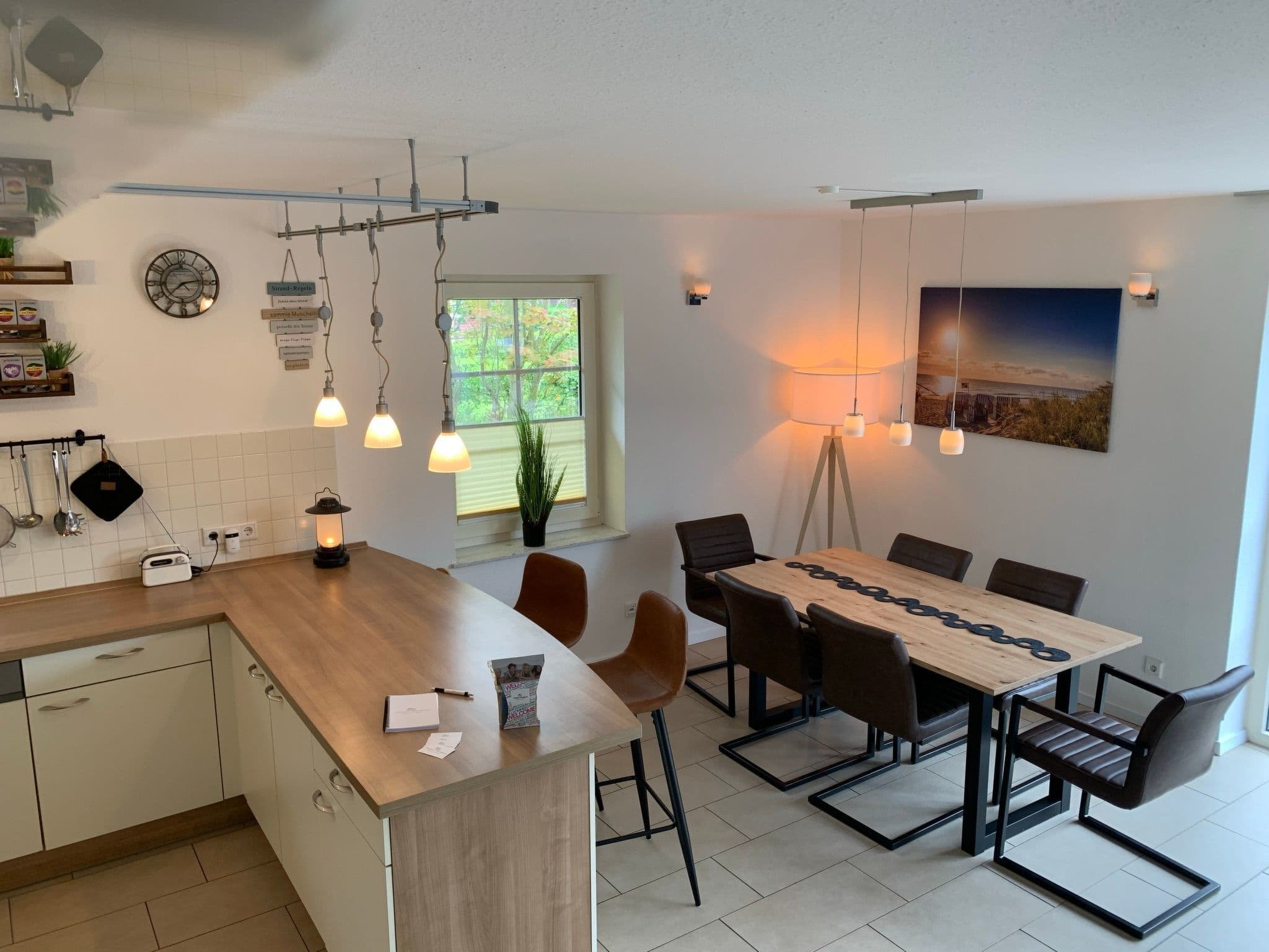 Kitchen / Dining Room