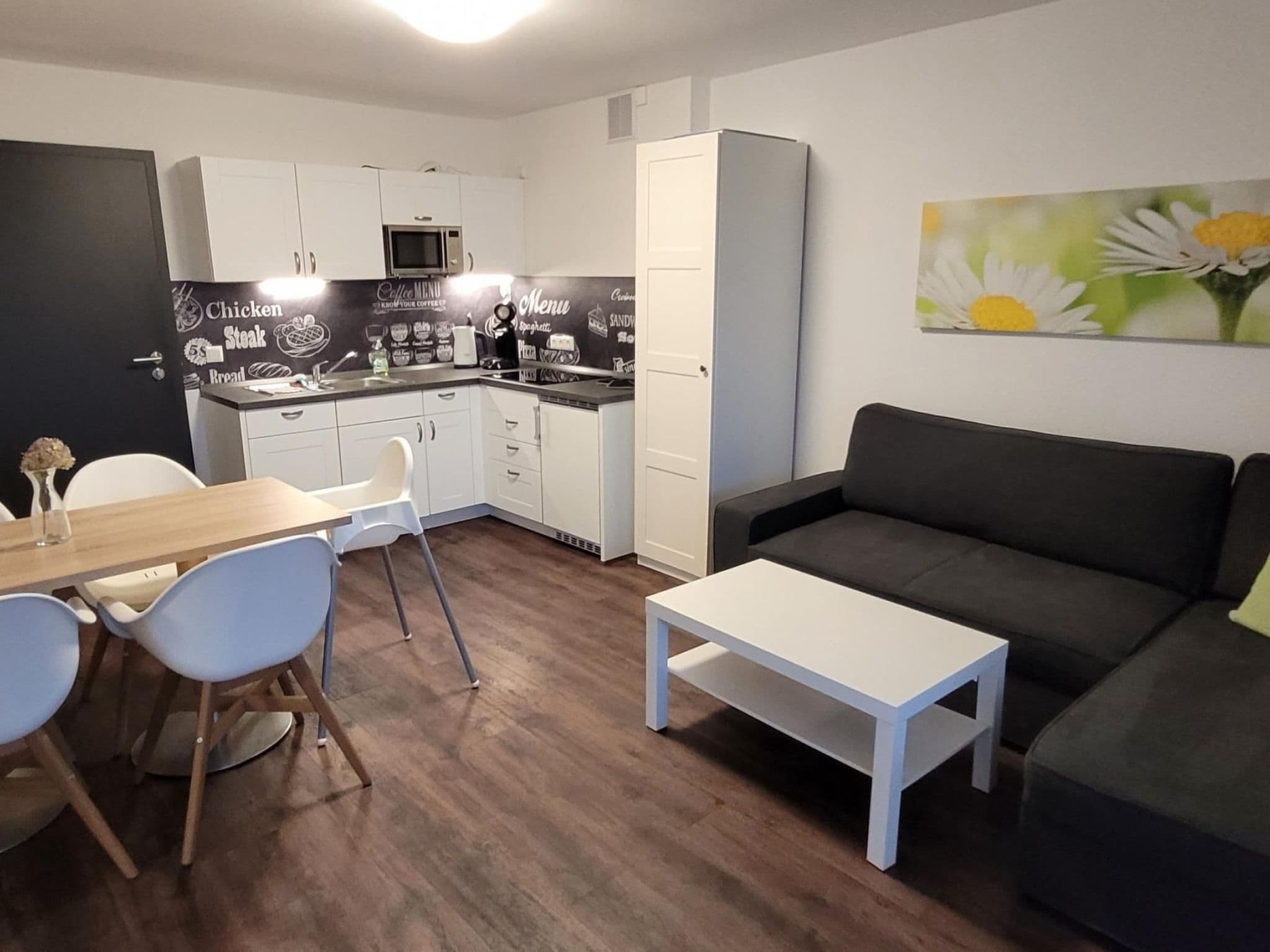 Kitchen / Dining Room