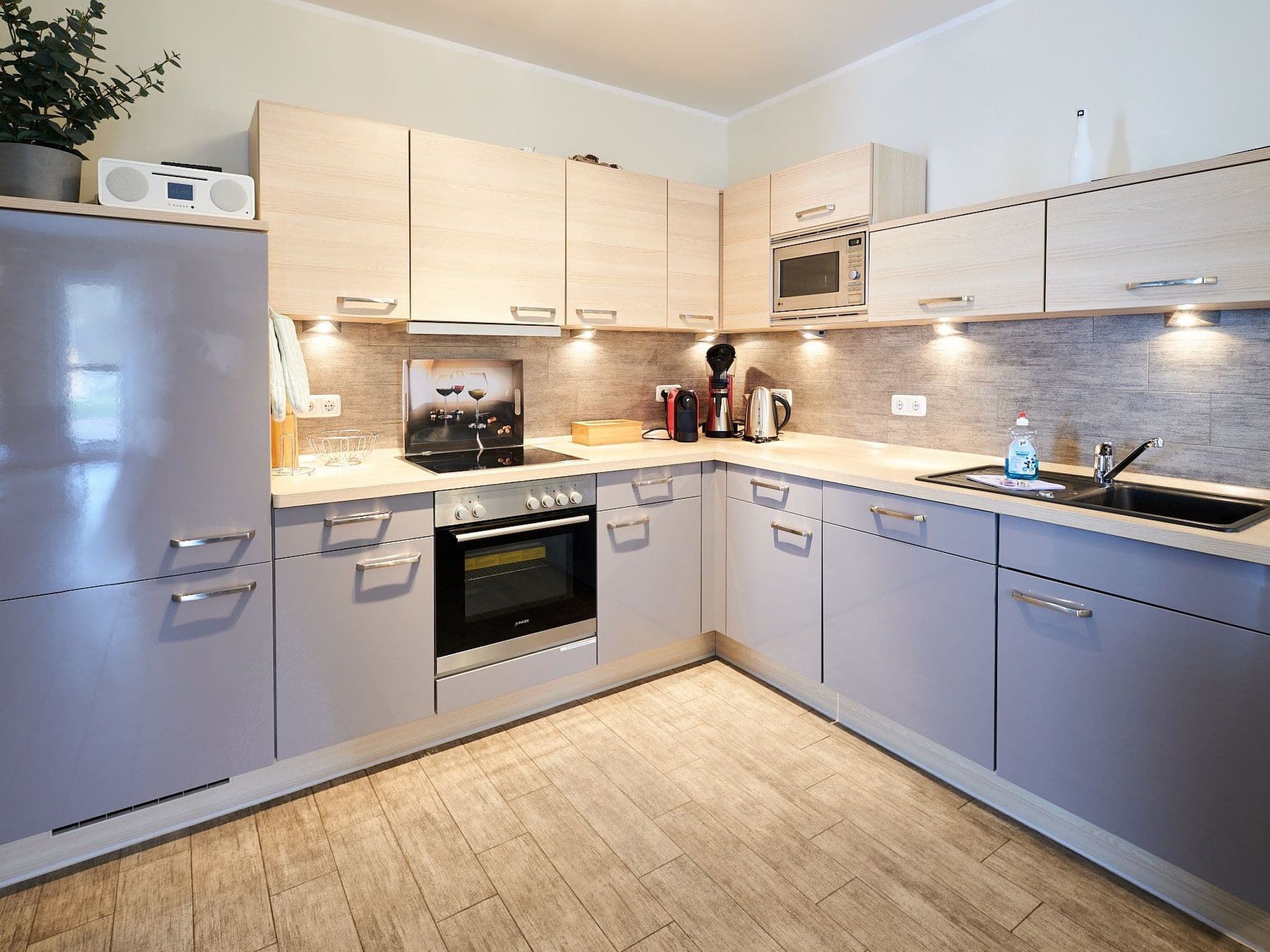 Kitchen / Dining Room