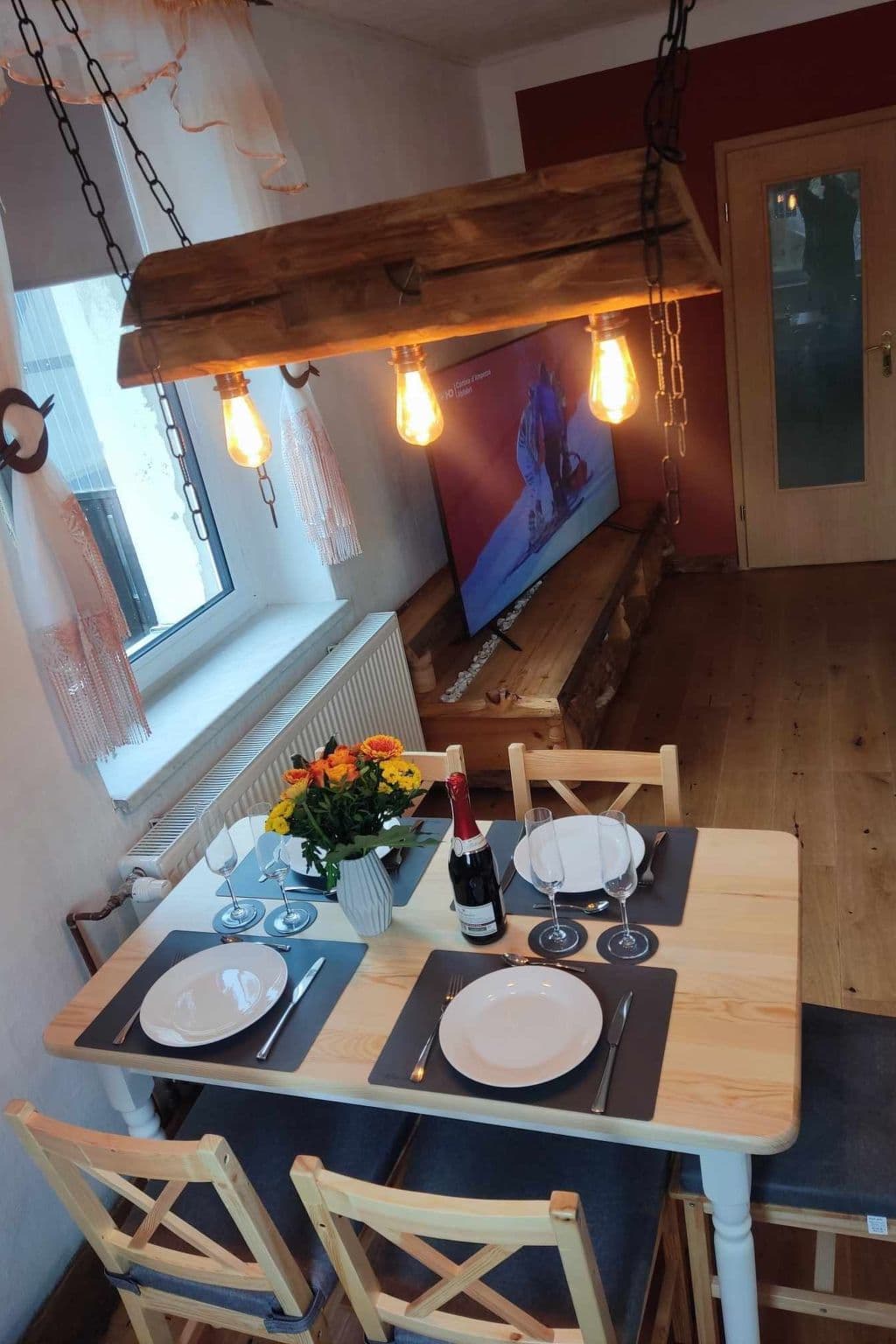 Kitchen / Dining Room
