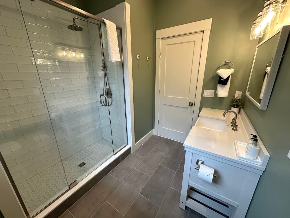 Gallery Image 13