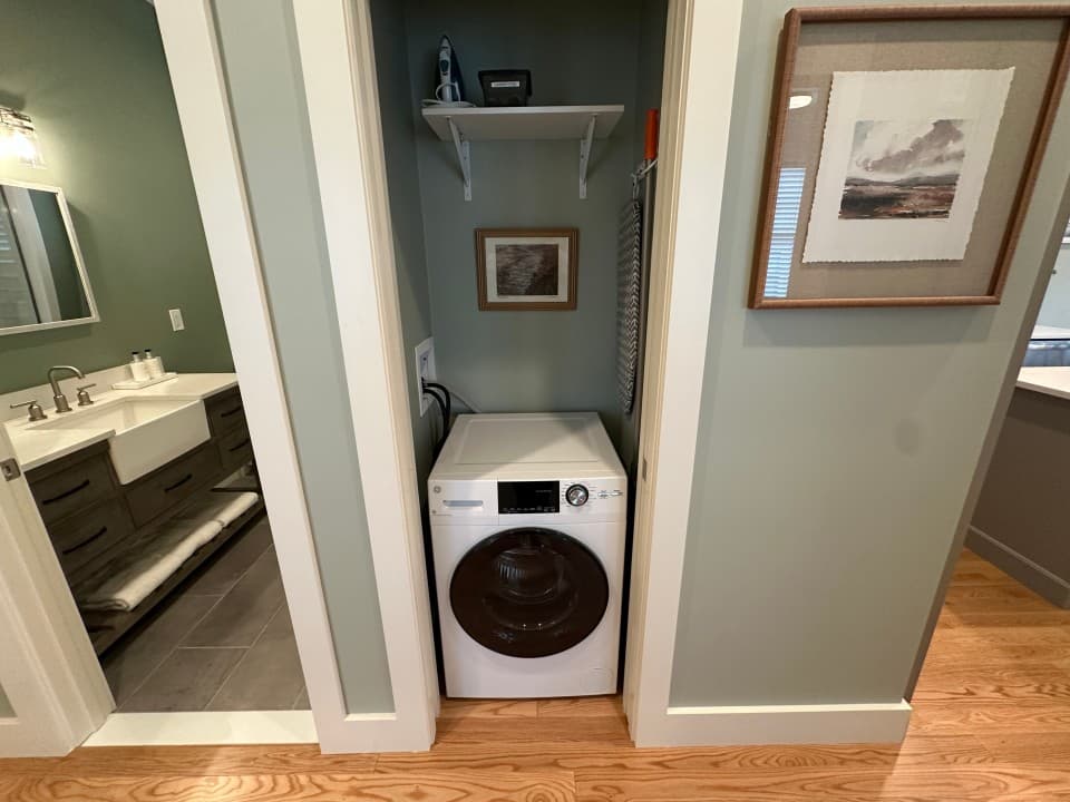 Gallery Image 16