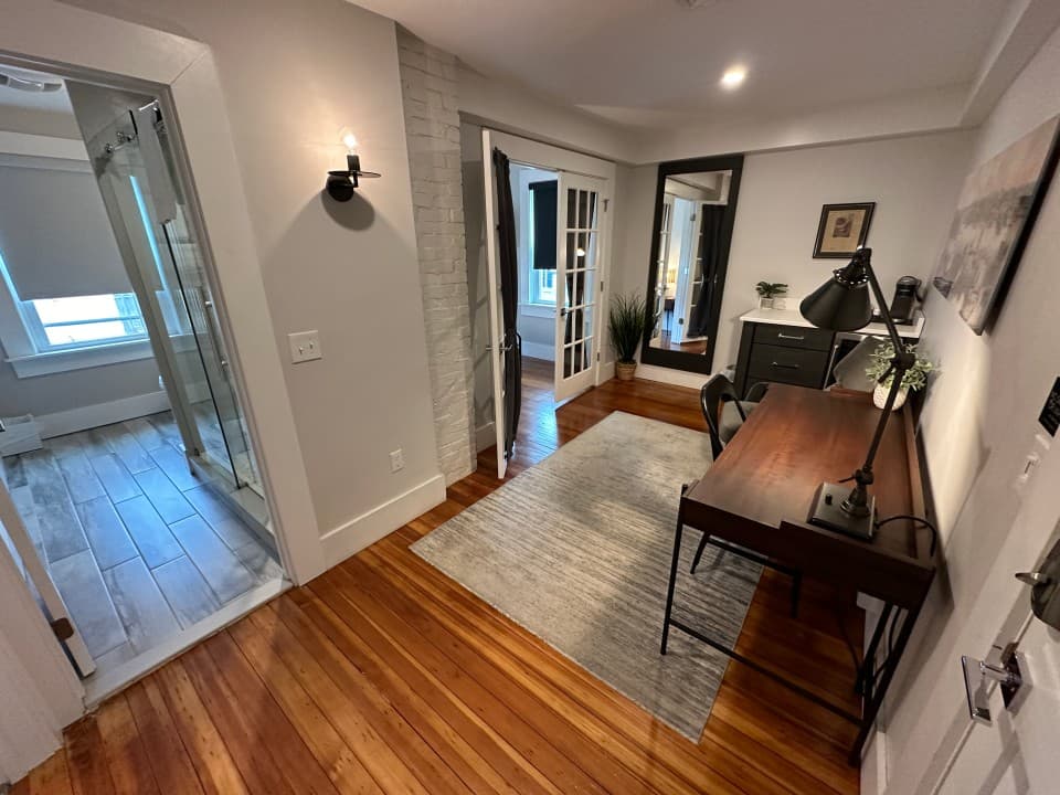 Gallery Image 7