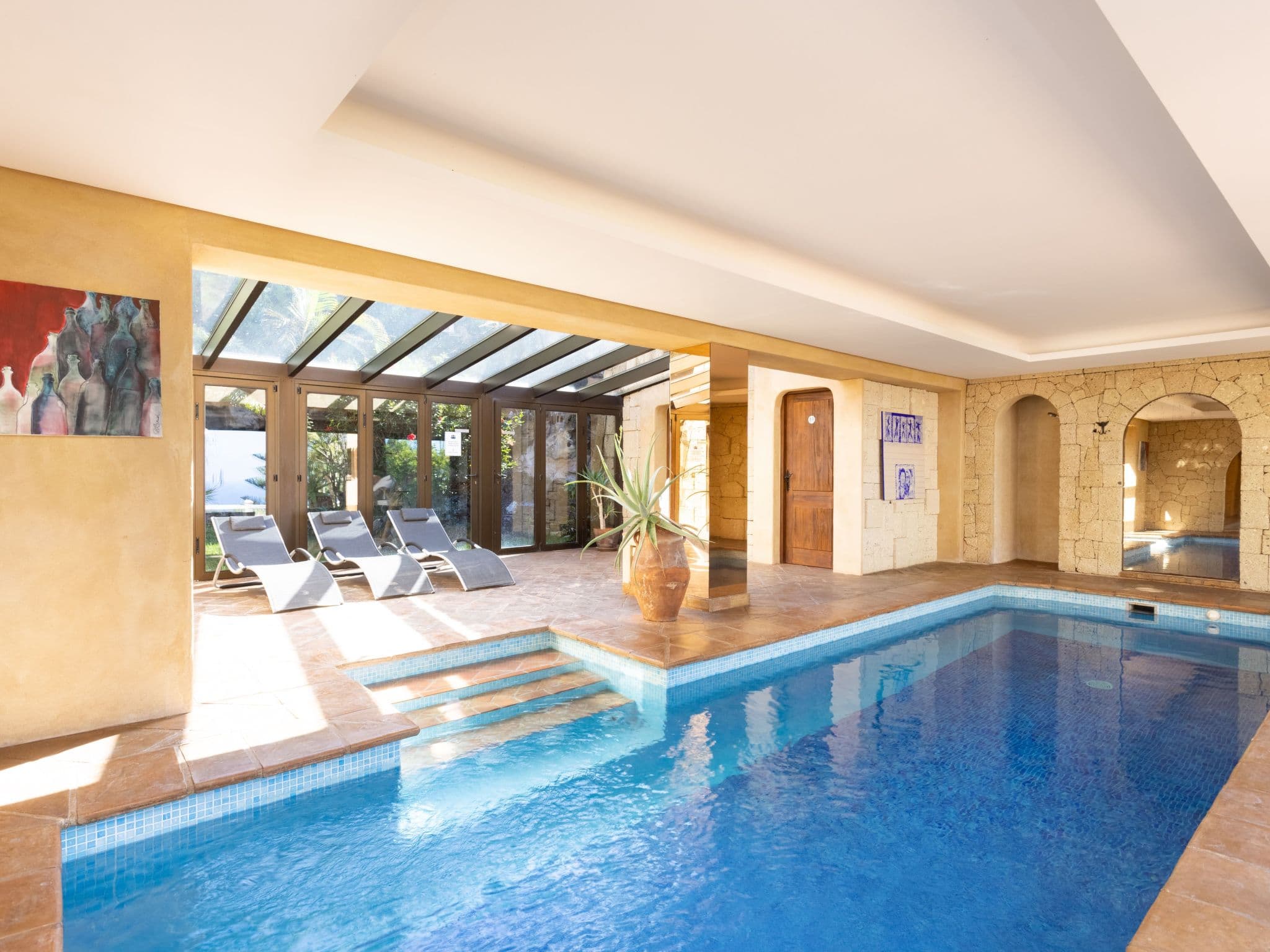 Pool Indoor
