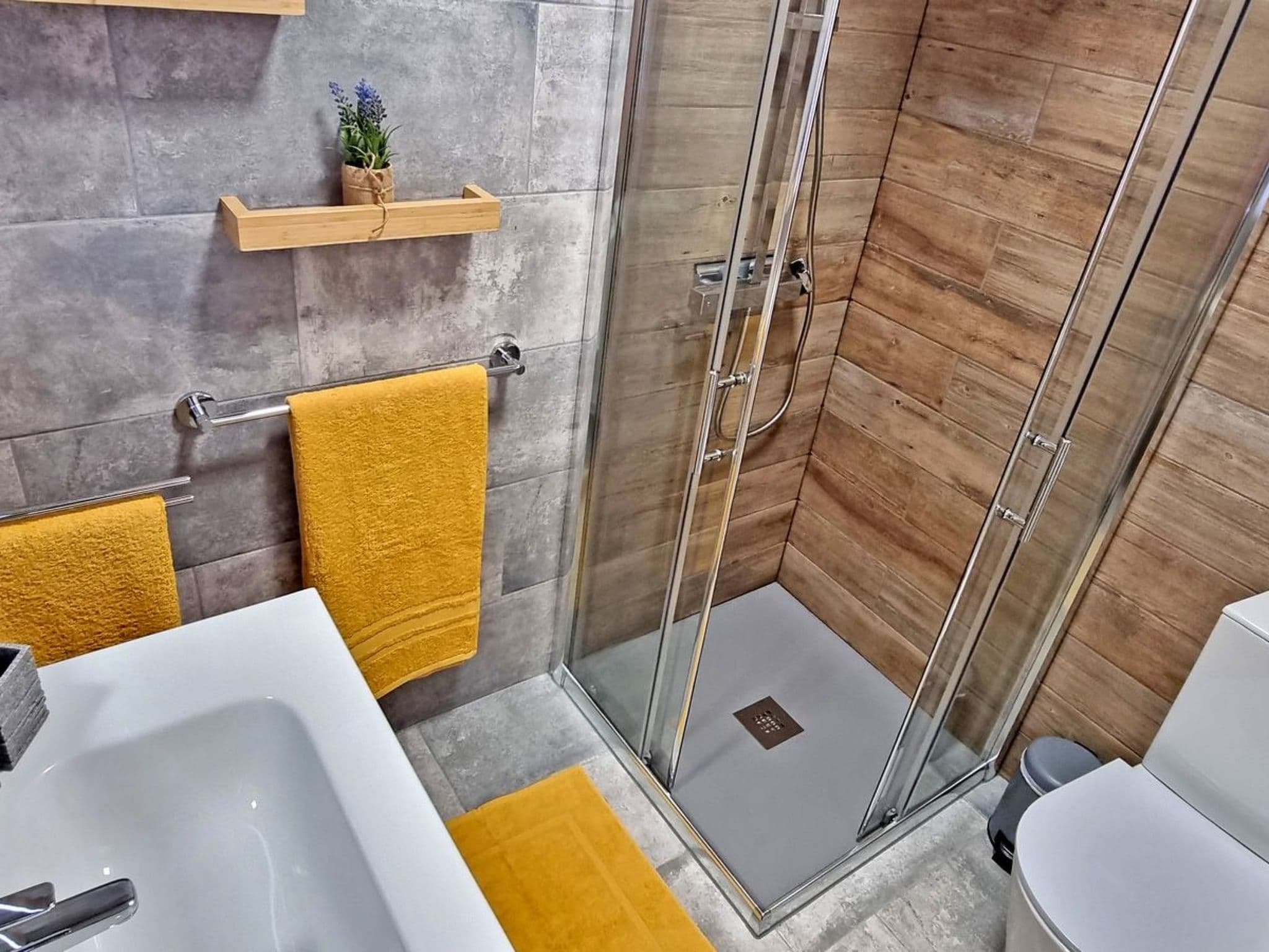 Bathroom / Wellness