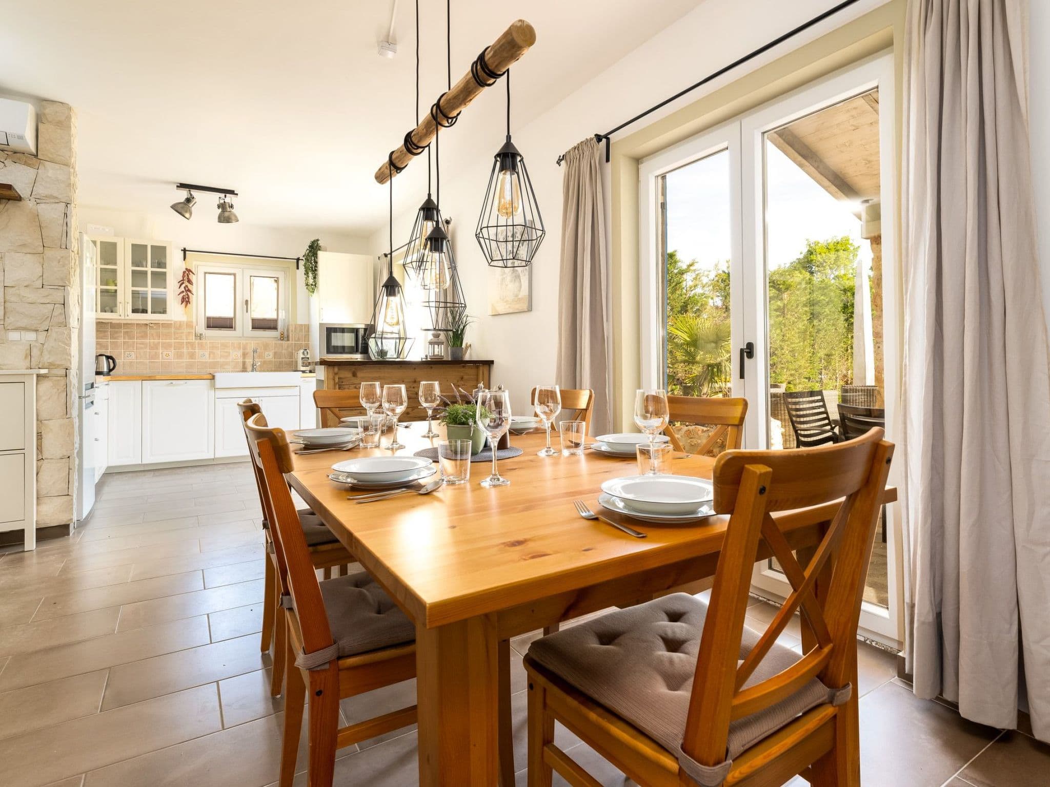 Kitchen / Dining Room