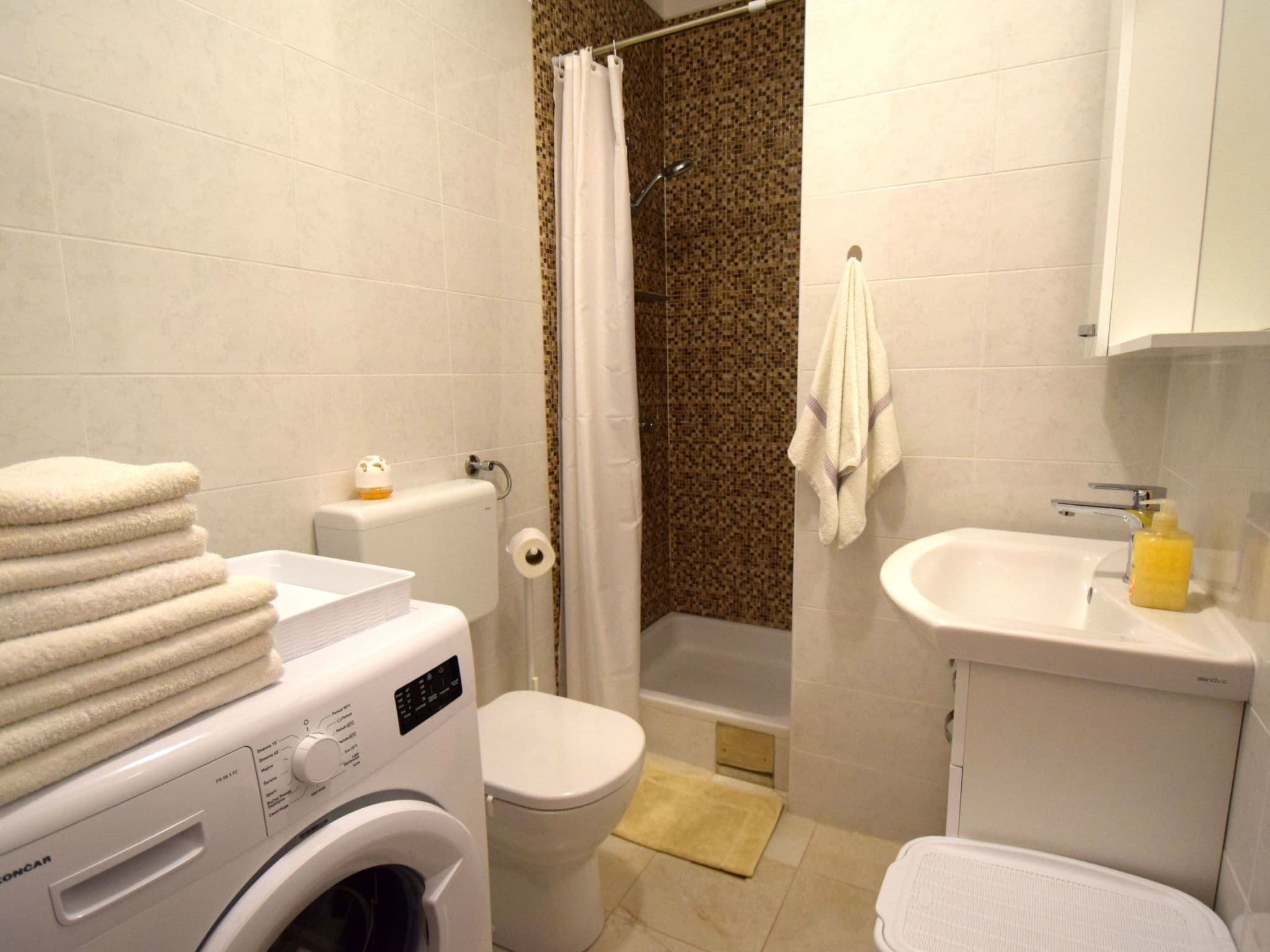 Bathroom / Wellness