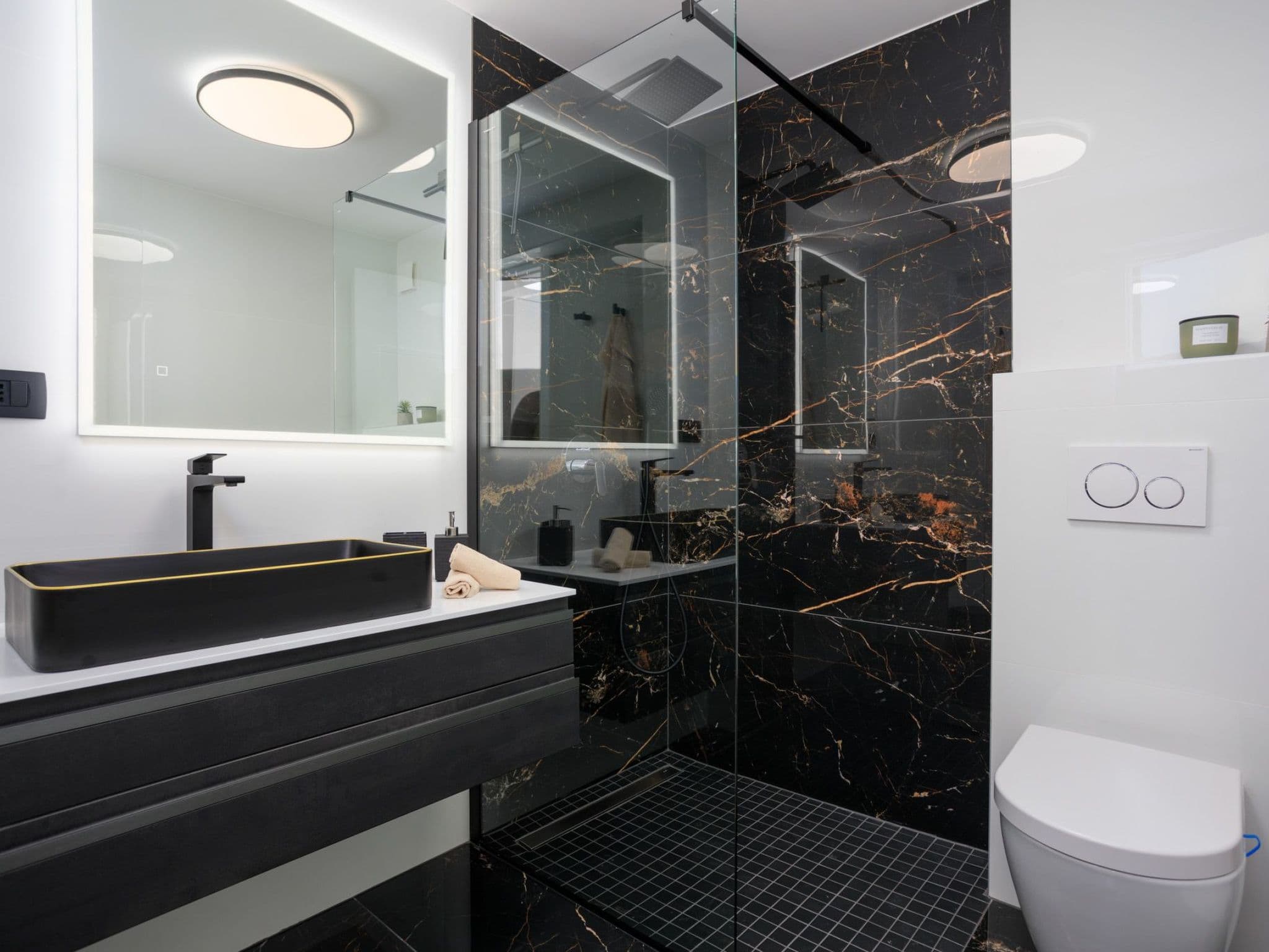 Bathroom / Wellness