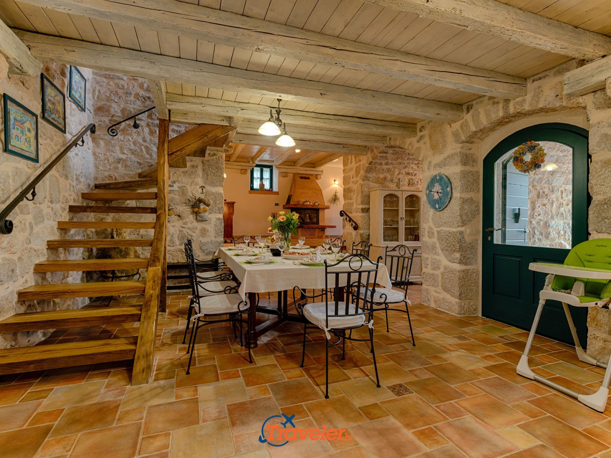 Kitchen / Dining Room