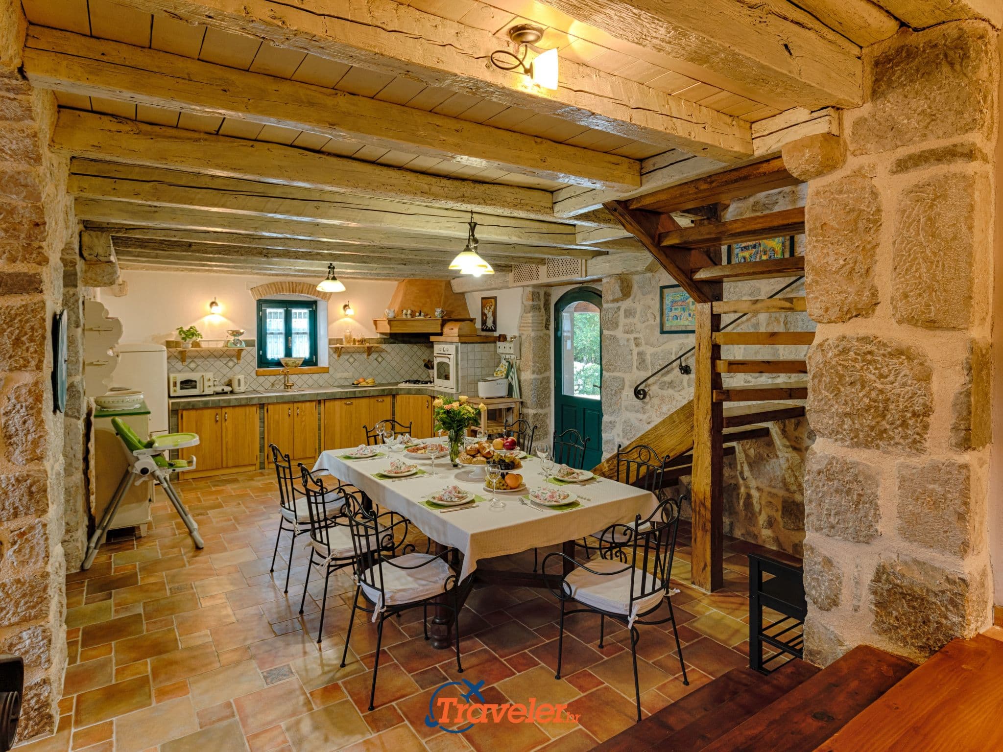 Kitchen / Dining Room