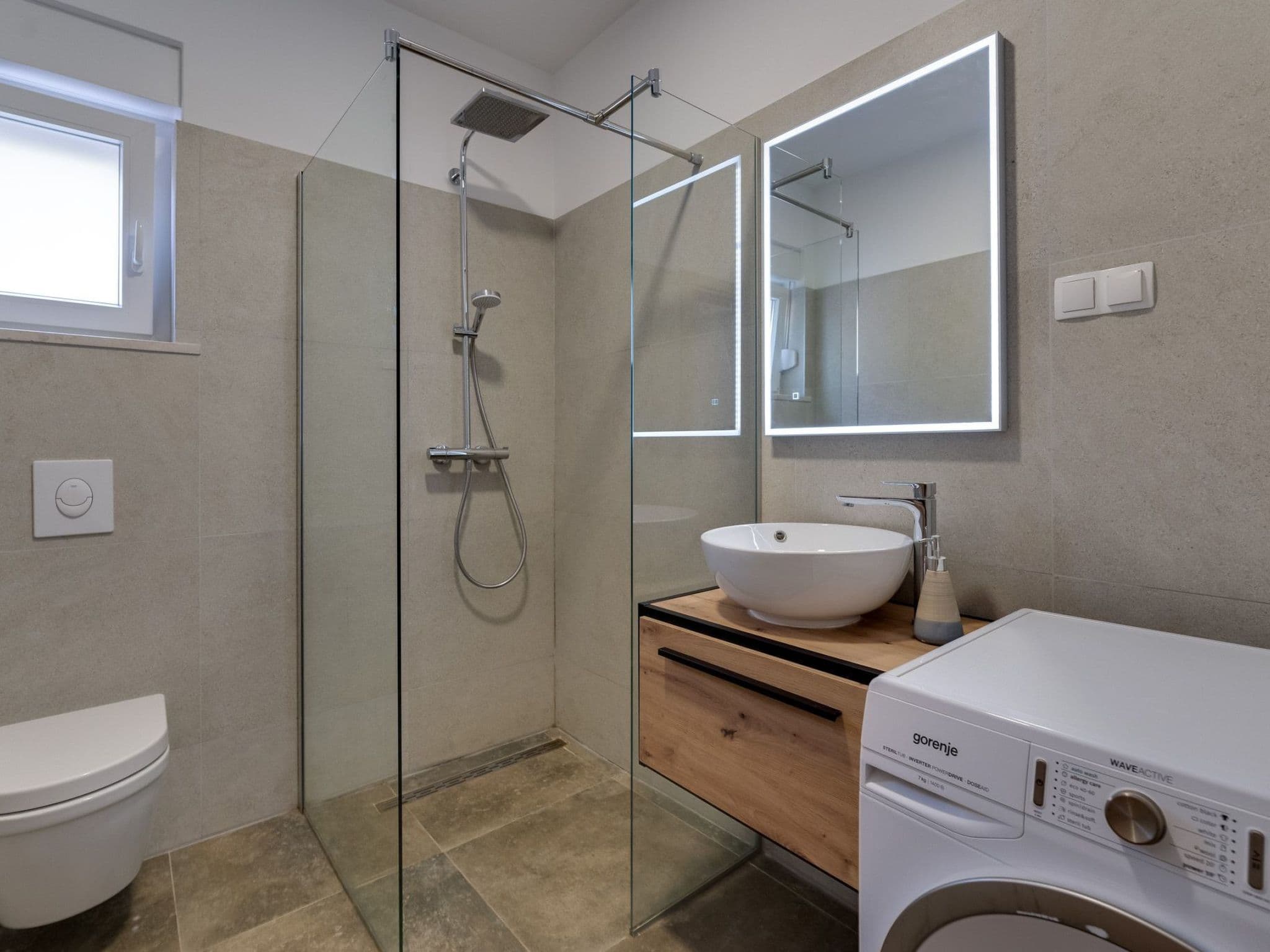 Bathroom / Wellness