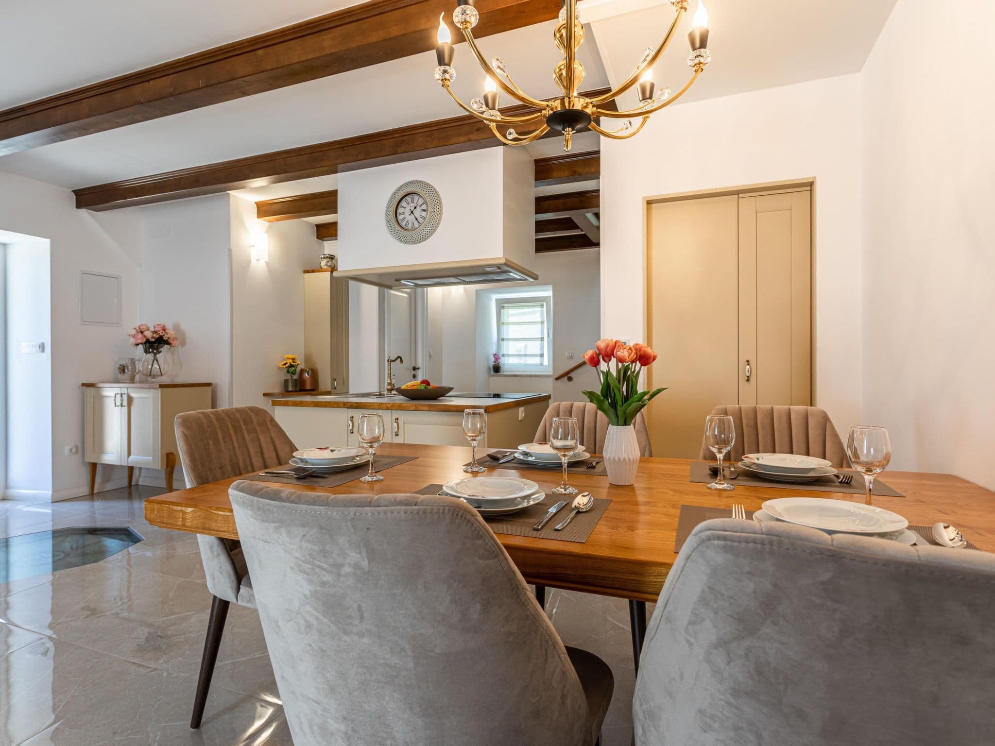 Kitchen / Dining Room