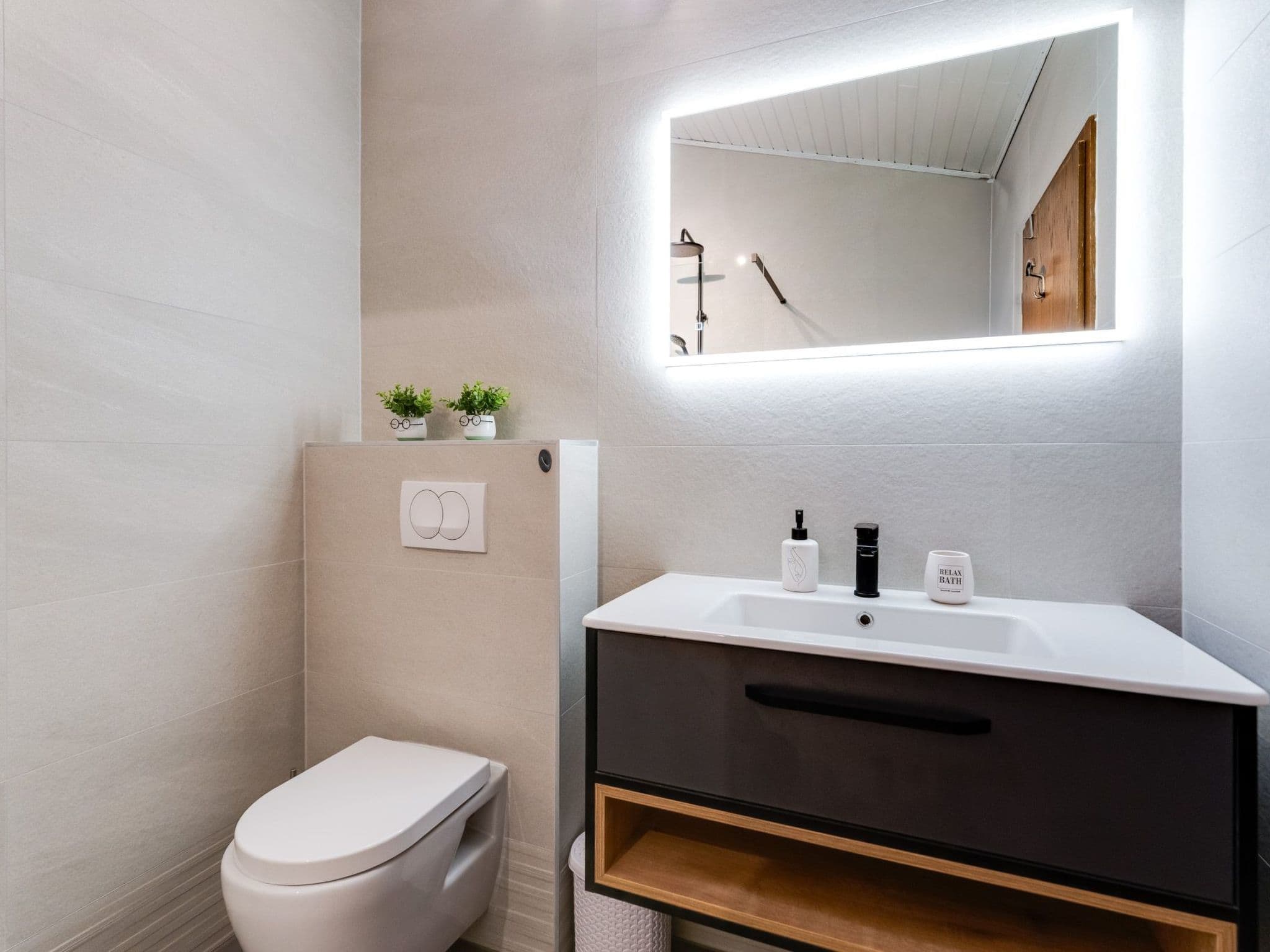 Bathroom / Wellness