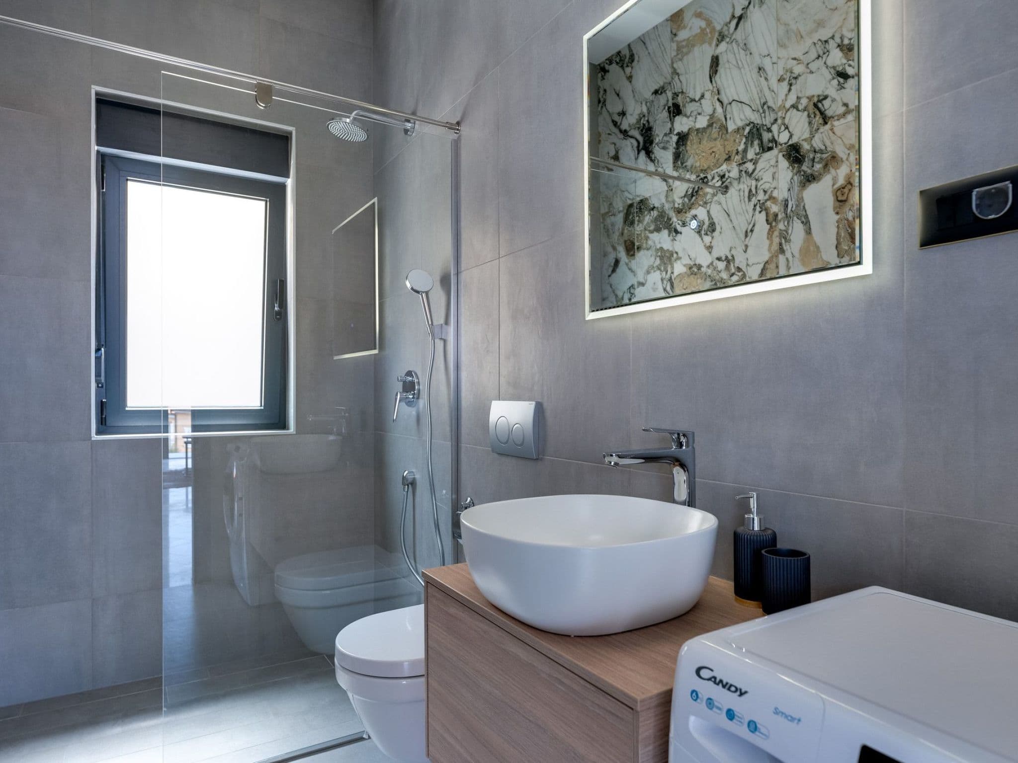 Bathroom / Wellness