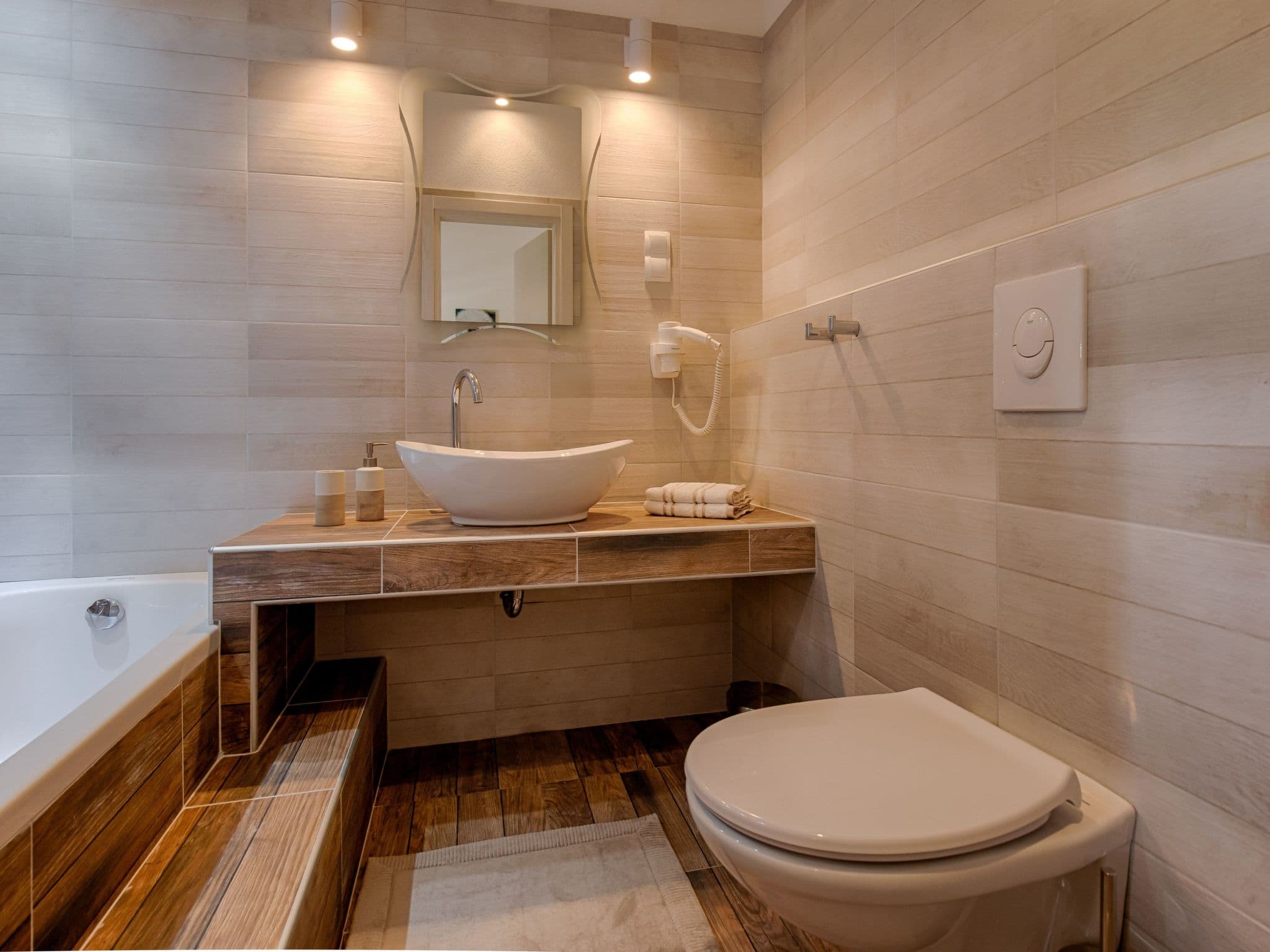 Bathroom / Wellness