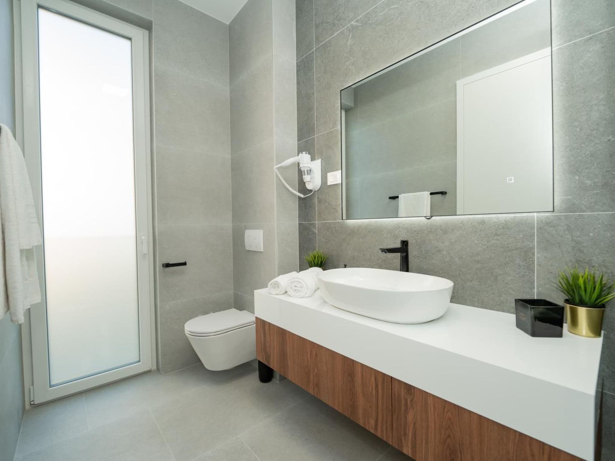Bathroom / Wellness