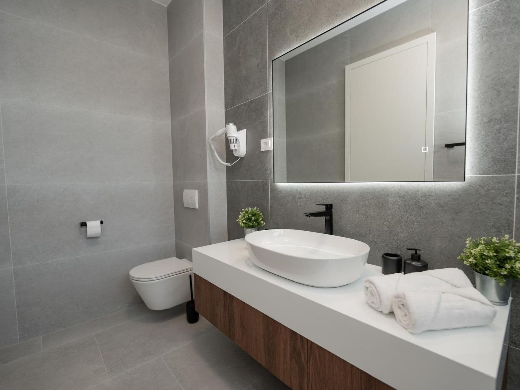Bathroom / Wellness