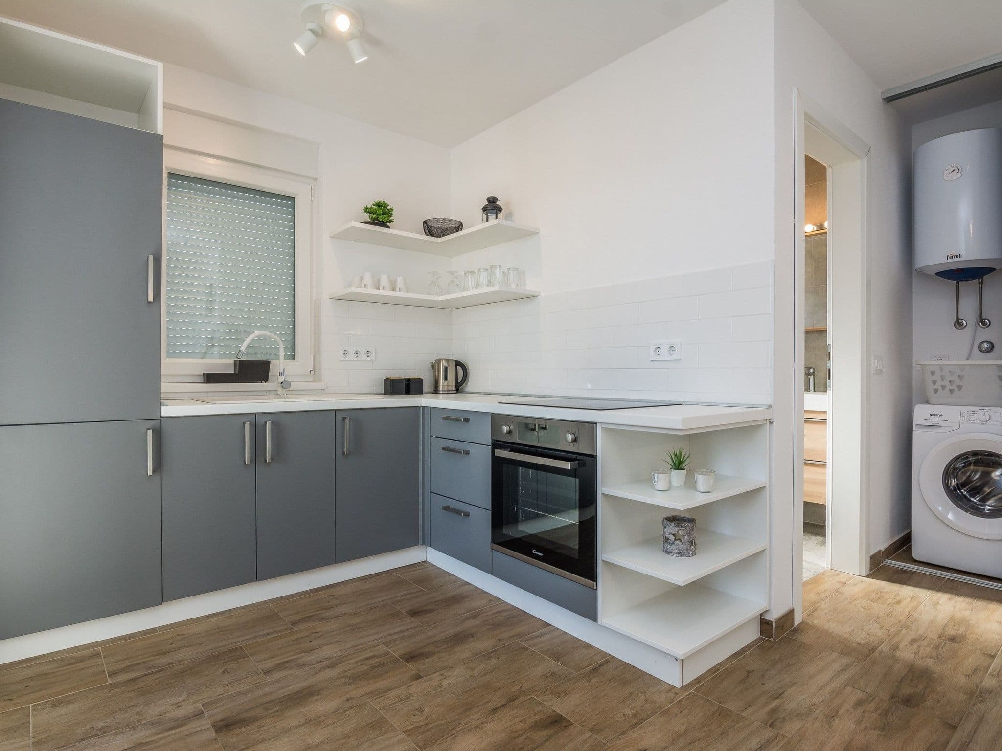 Kitchen / Dining Room