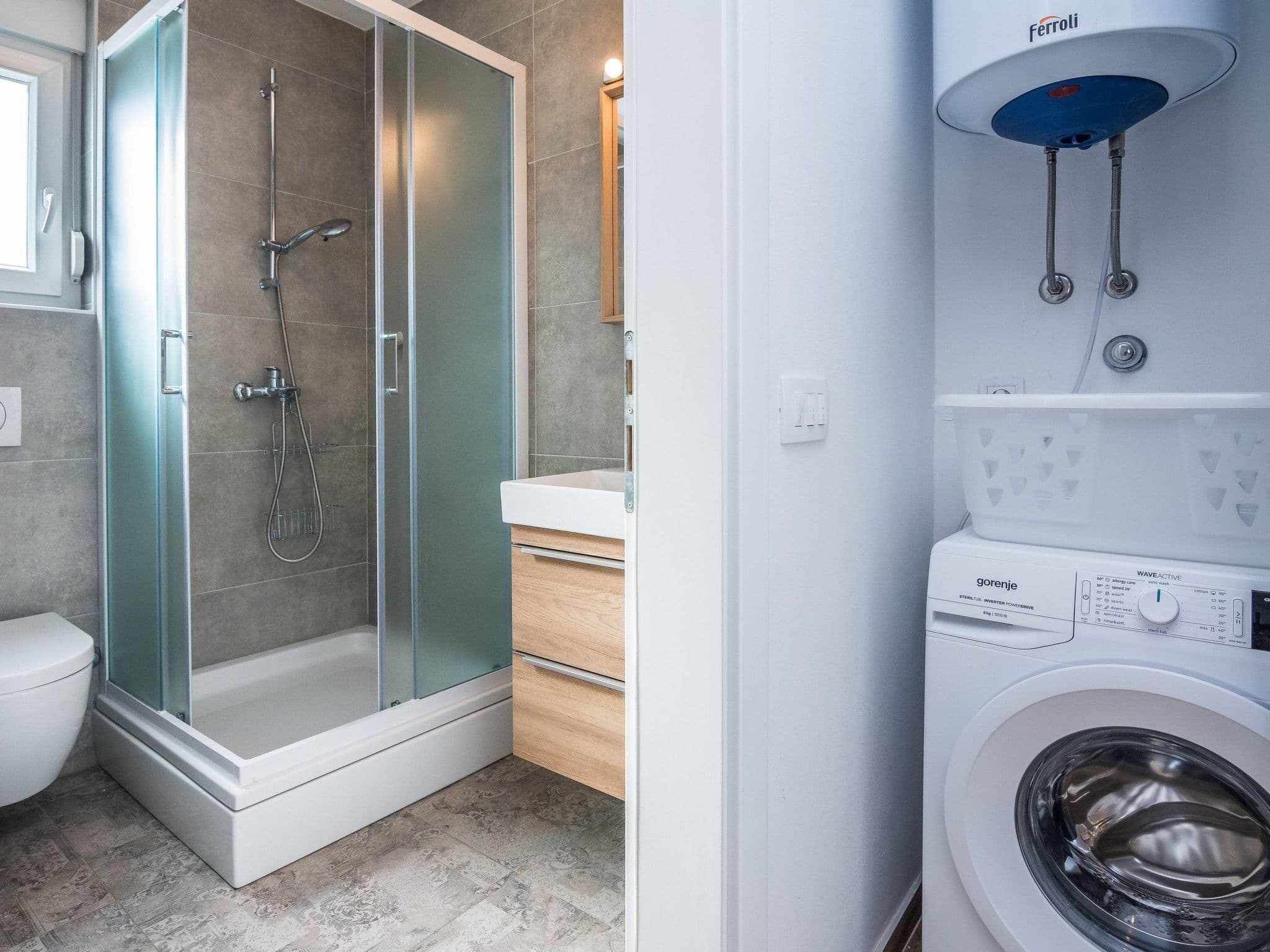 Bathroom / Wellness