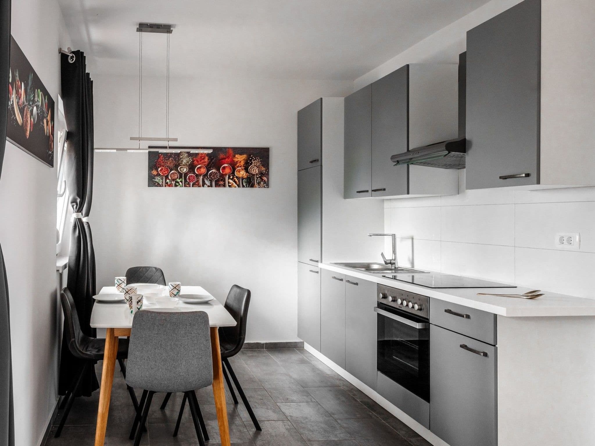 Kitchen / Dining Room