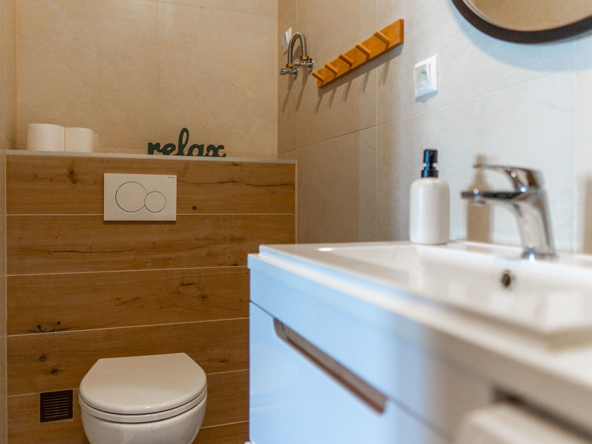 Bathroom / Wellness