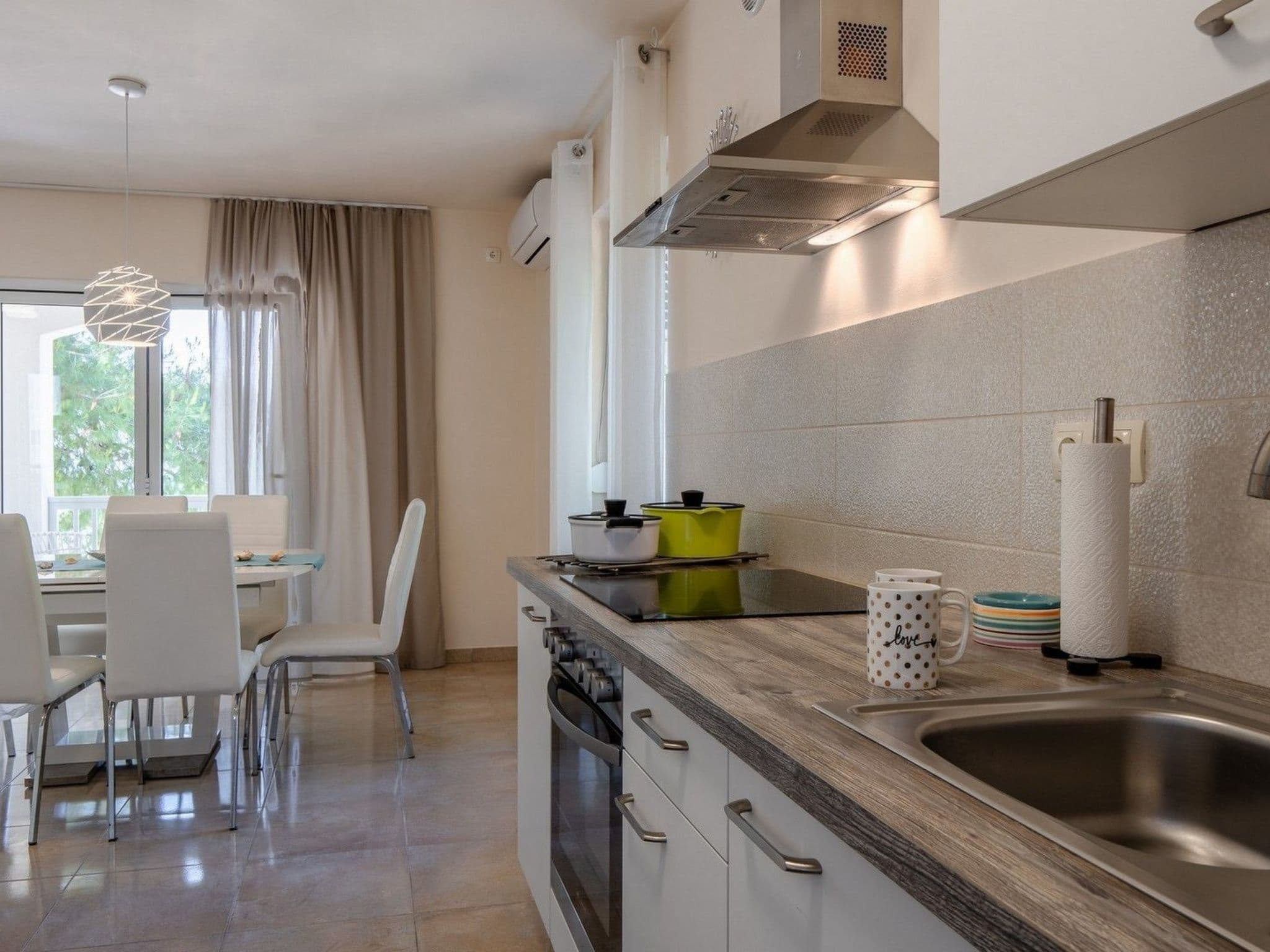 Kitchen / Dining Room
